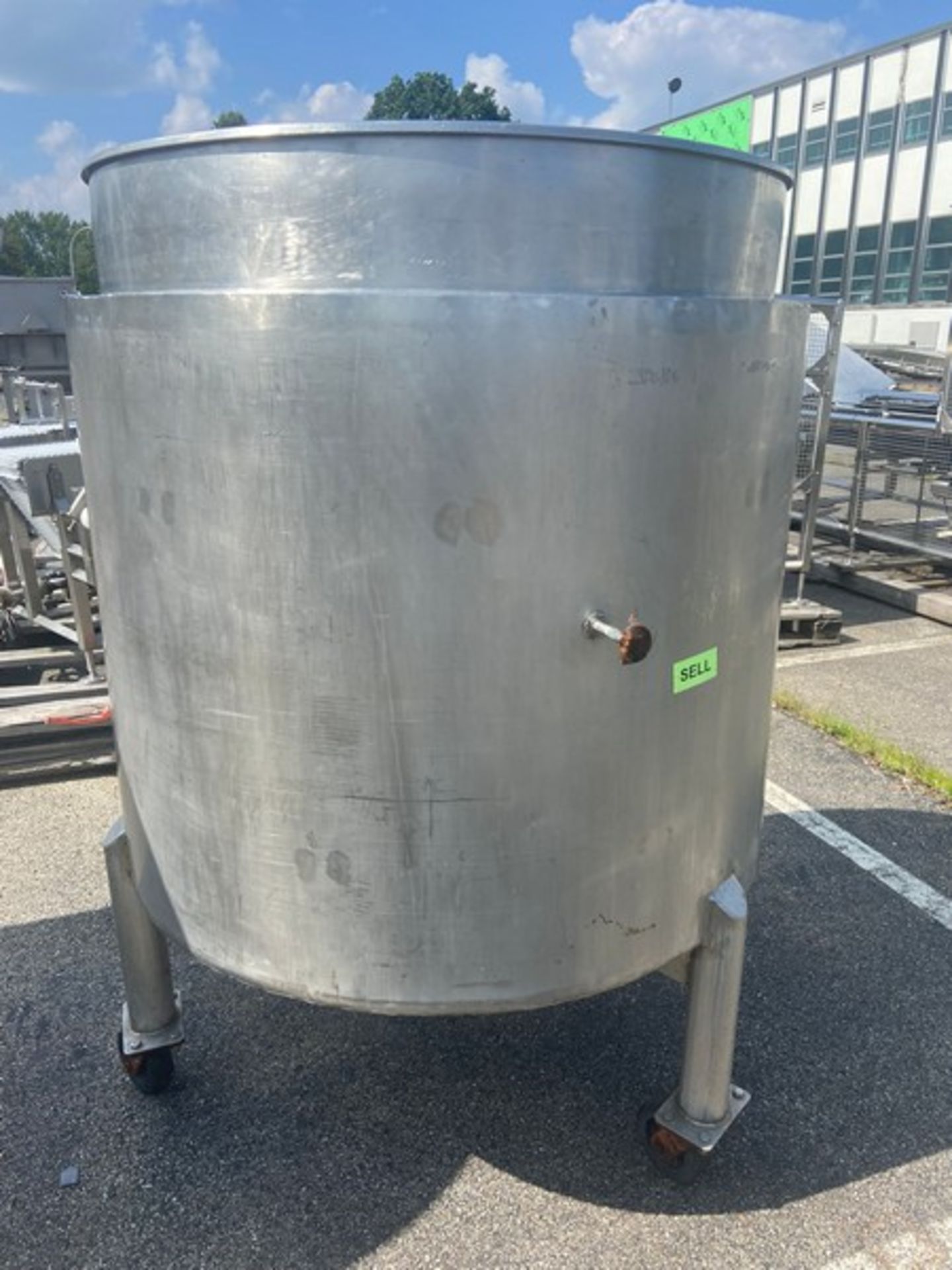 Aprox. 350 Gal. S/S Jacketed Tank, Internal Dims.: Aprox. 48” L x 45-1/2” Dia. , S/S Discharge - Image 2 of 6