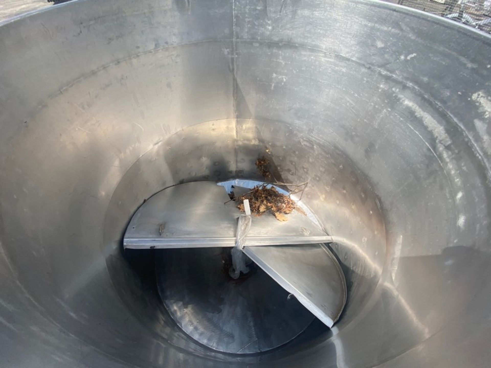 Aprox. 350 Gal. S/S Jacketed Tank, Internal Dims.: Aprox. 48” L x 45-1/2” Dia. , S/S Discharge - Bild 4 aus 6