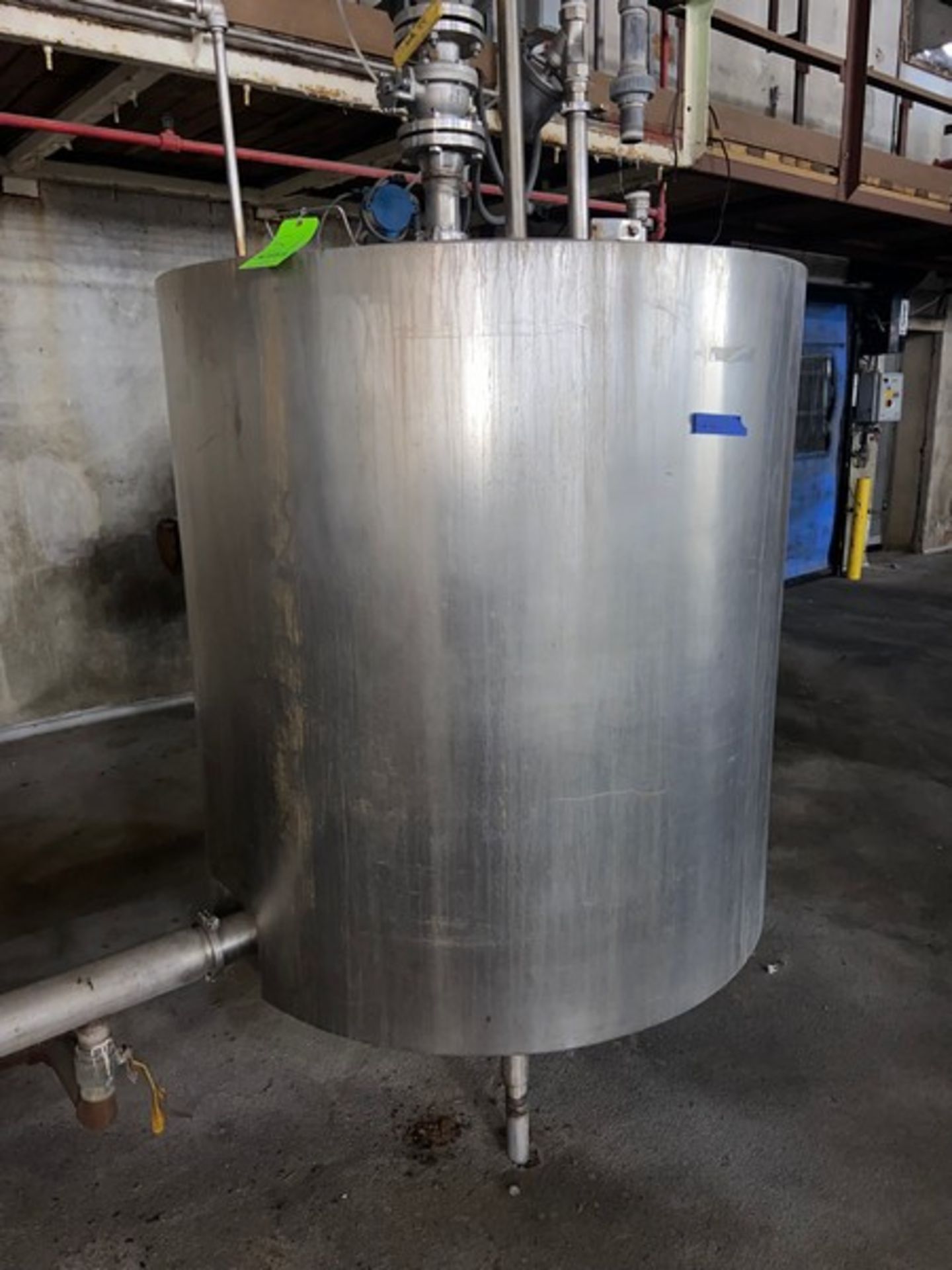 Damrow Bros. 400 Gal. S/S Vertical Insulated Tank, S/N 25609, with S/S Hinge Lid, Mounted on S/S
