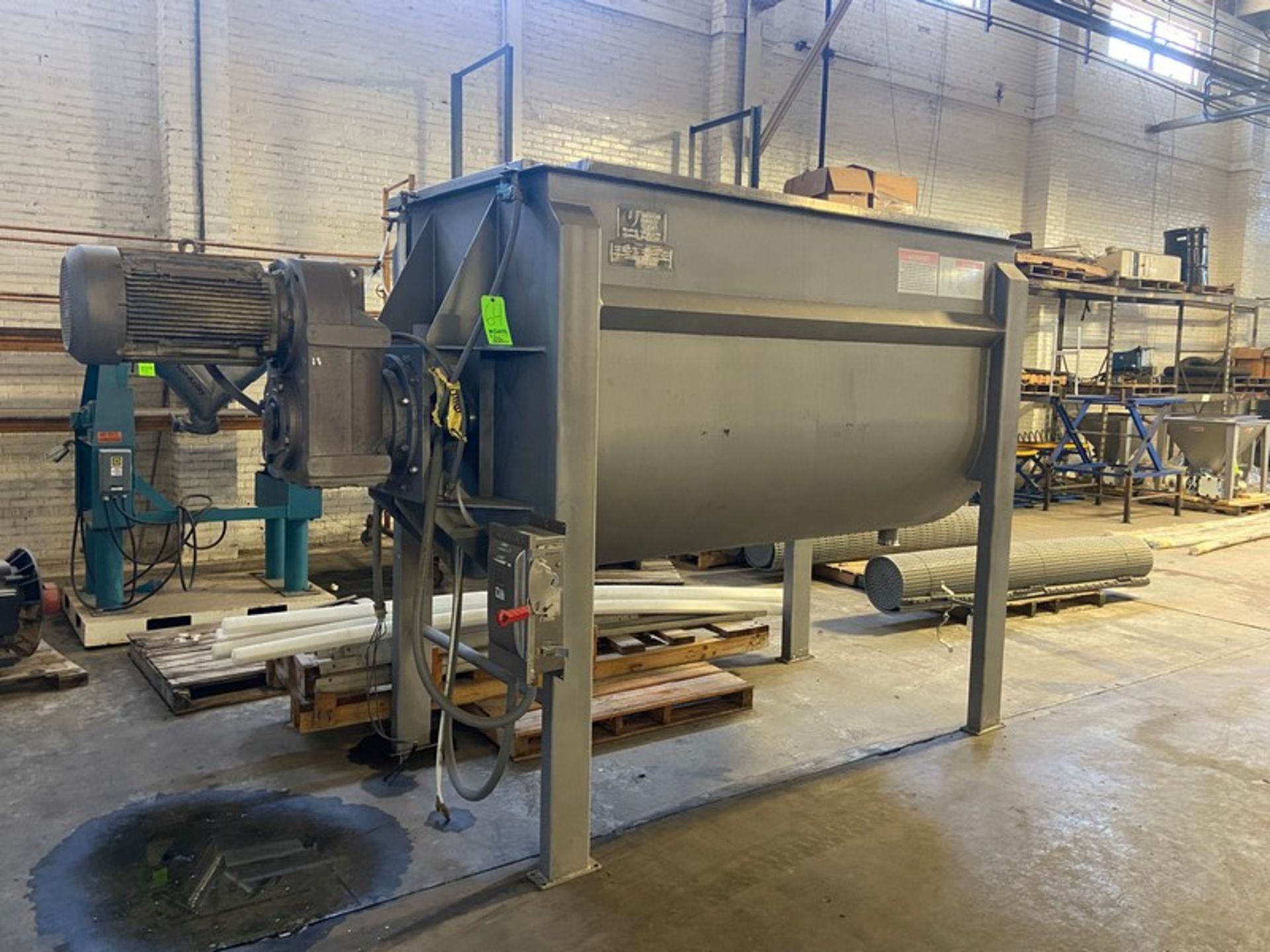 2009 American Process Systems S/S Ribbon Blender, M/N U100 6629, S/N 6629, Equip. Type: DPB-100,