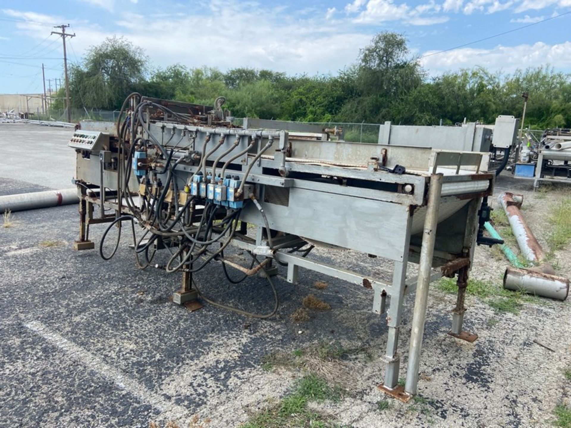 Bossy Loader, with On Board Hydraulic System, Mounted on Mild Steel Frame (LOCATED IN CRYSTAL - Image 3 of 6