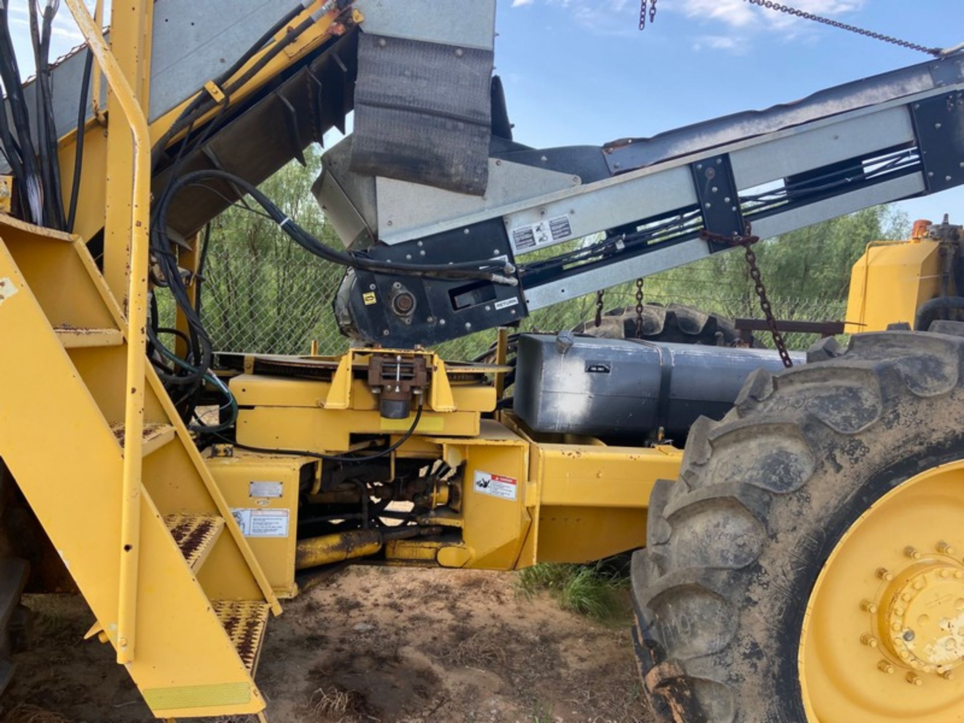 Pixall Corp. Harvester, M/N PBJC 91, S/N PBJC91409, with Rubber Tires, with OBXO Conveyor, M/N 3020, - Image 10 of 20