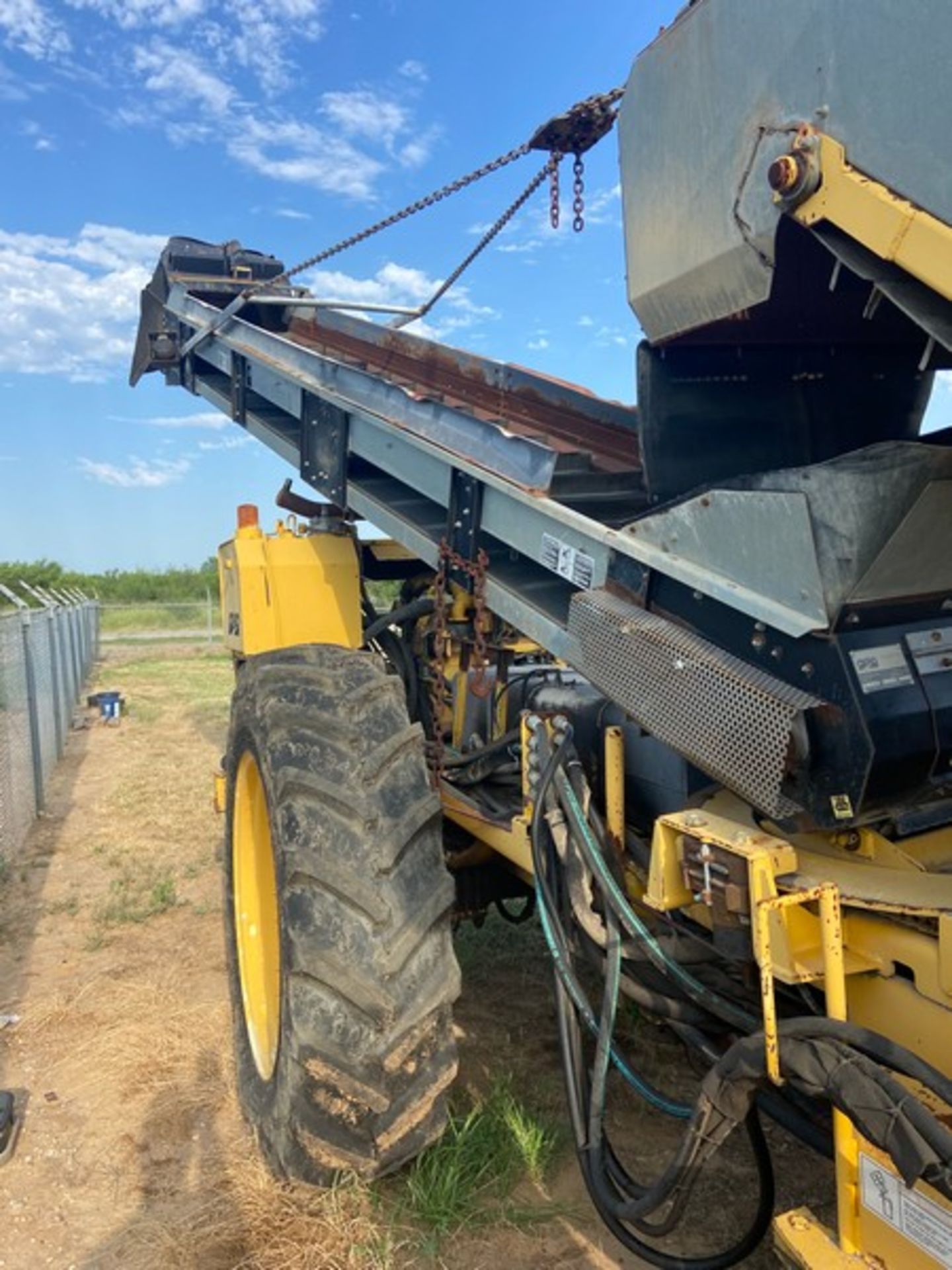 Pixall Corp. Harvester, M/N PBJC 91, S/N PBJC91409, with Rubber Tires, with OBXO Conveyor, M/N 3020, - Image 16 of 20