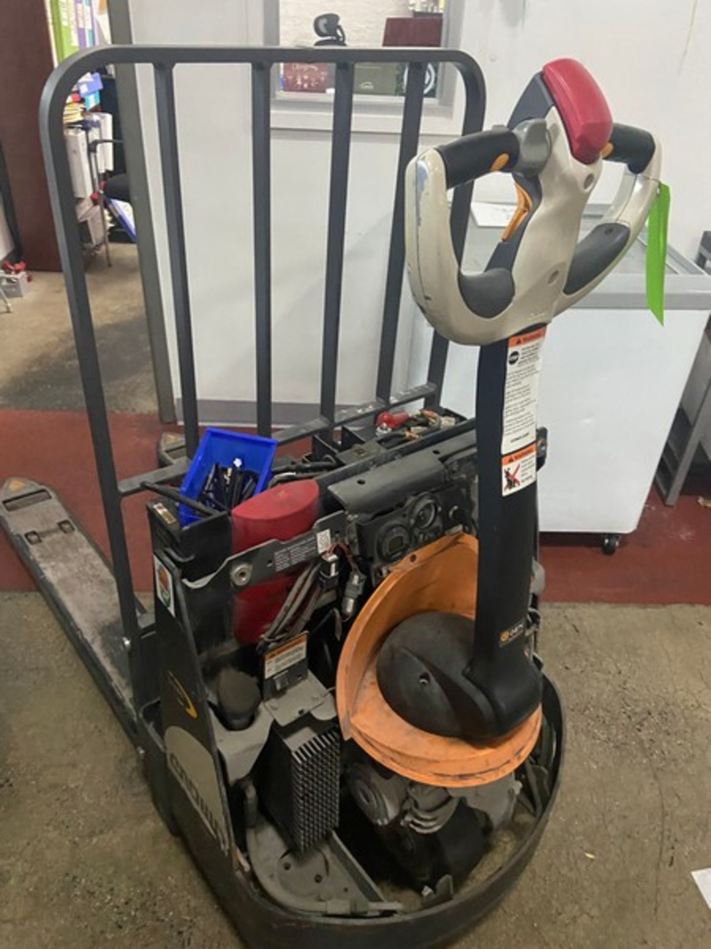 Crown Electric Pallet Jack (NOTE: Mising Front Cover) (LOCATED IN RED HOOK BROOKLYN, N.Y.) - Image 3 of 4