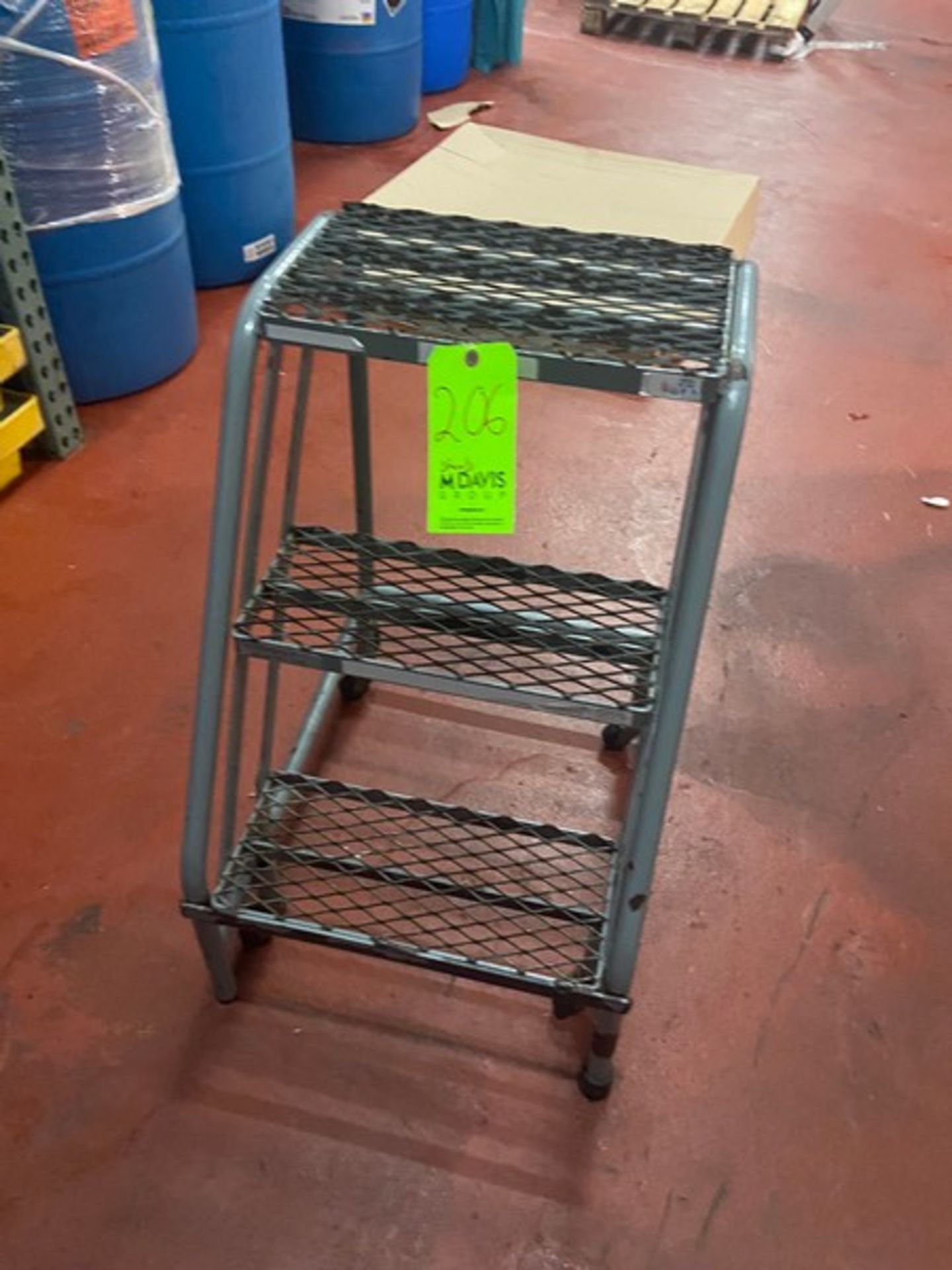 Step Stool, with (3) Steps, Mounted on Portable Frame (LOCATED IN RED HOOK BROOKLYN, N.Y.) - Bild 2 aus 3