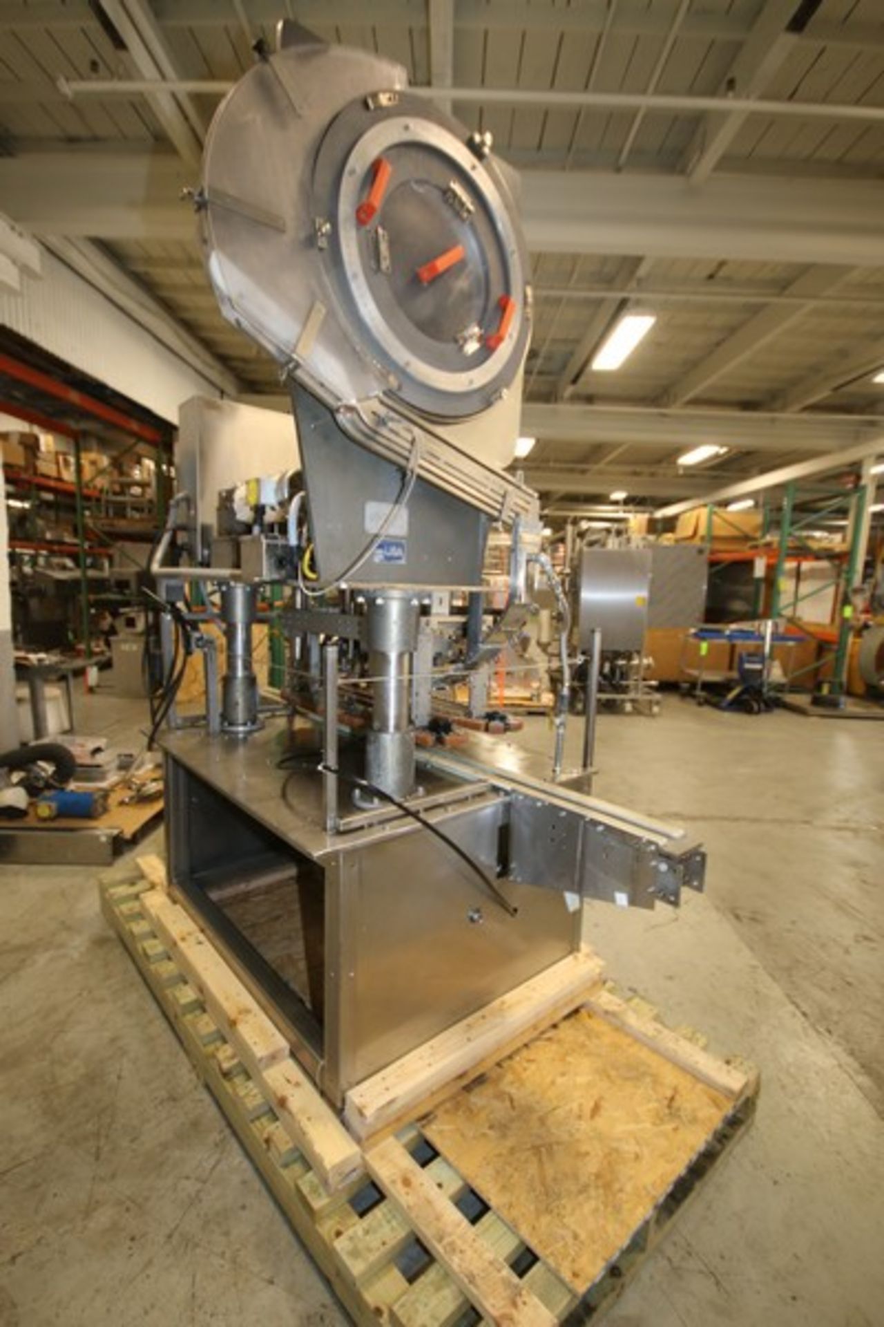 Resina 8 - Head In-LIne S/S Capper, Model NRK-400-HFST, SN 11004-03, with 4.5" W conveyor, On- - Image 6 of 14