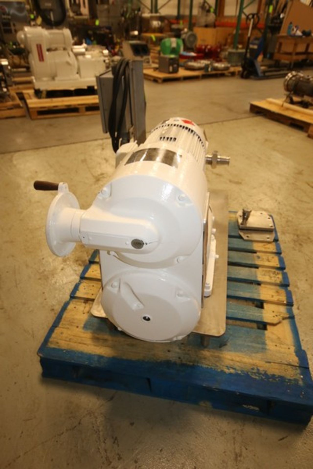 APV Crepaco Positive Displacement Pump, Size RRR, SN C-5513, with 2.5" Threaded S/S Head with 2" - Image 4 of 7