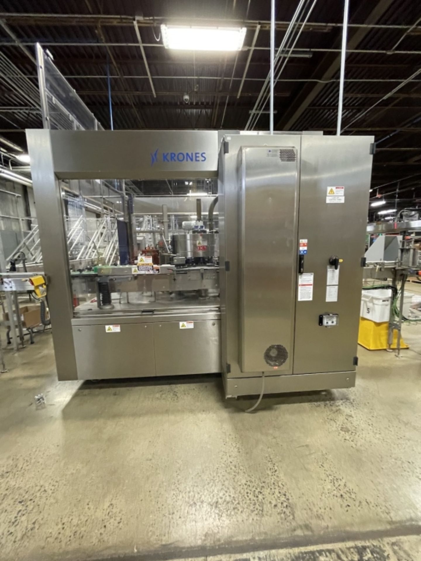 KRONES CONTIROLL ROLL-FED WRAP AROUND LABELER, S/N K745X66, 340 MM MAX LABEL LENGTH, 175 MIN LABEL - Image 4 of 11