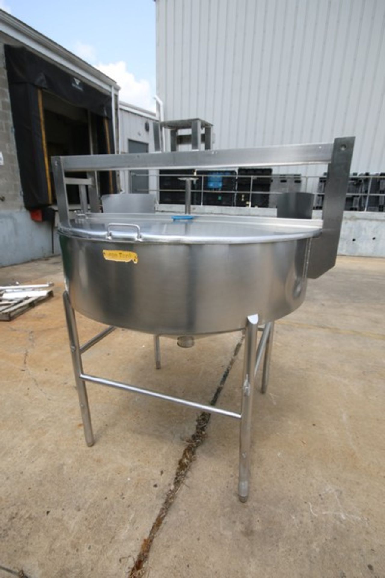 Aprox.150 Gallon Hinged Lid, Cone Bottom S/S Tank, with Agitator Bridge & Shaft, 4" & 3" CT Bottom - Image 4 of 6