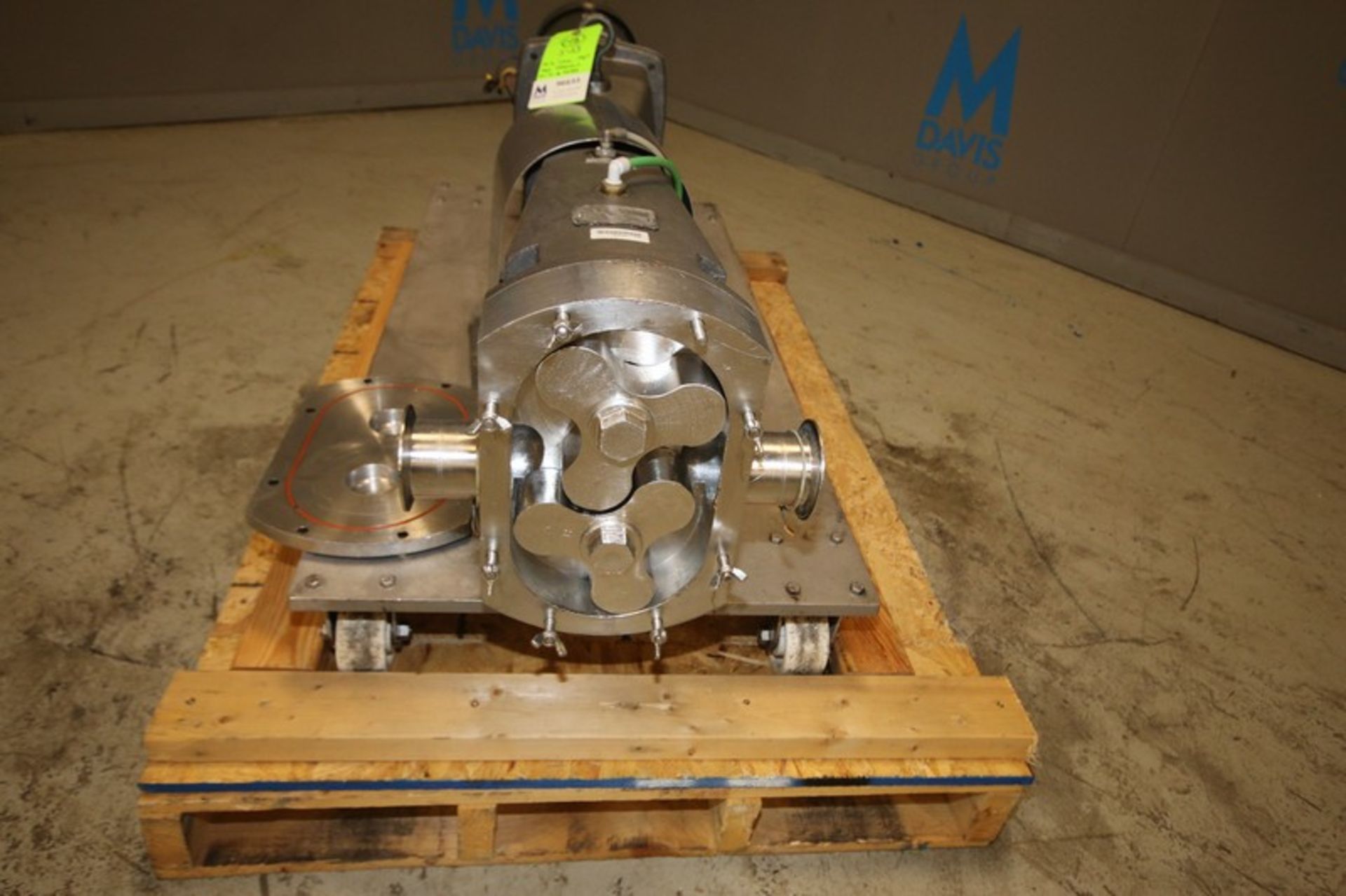 Alfa Laval Positive Displacement Pump, Model SRUSNDL, SN 01-8-9533A, with 3" CT S/S Head, Rotors, - Bild 2 aus 10