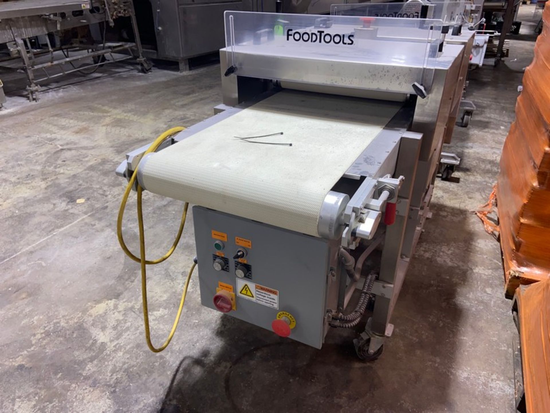 FoodTools Sheet Cake Slicer, with Aprox. 18" W Conveyor Belt, with Motor, with Aprox. 2-1/2" H - Image 4 of 11