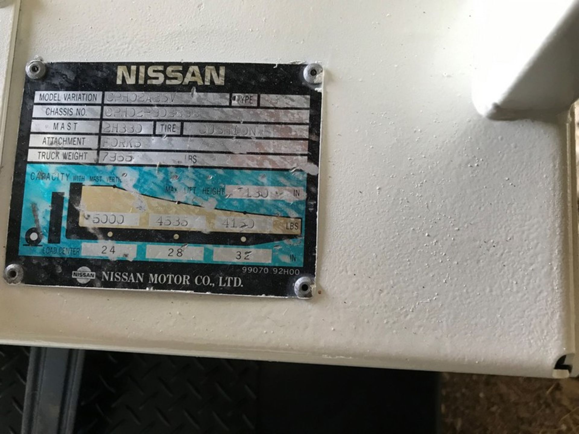 Nissan 5,000 lb. Capacity Forklift, Model CPH02A25V wih 3-Stage, Side Shift, Propane, 7456 Hrs. ( - Image 5 of 5