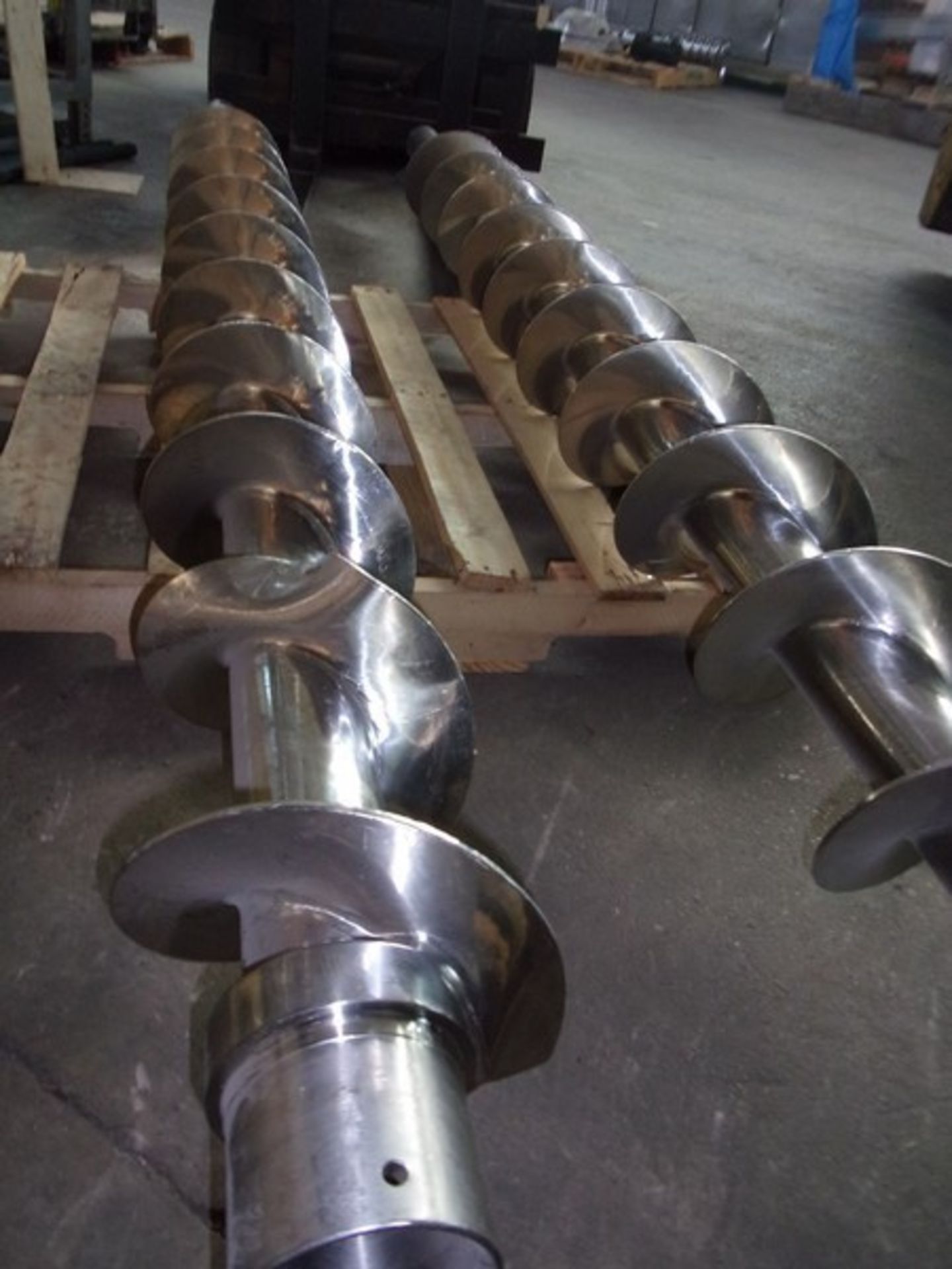 (3) 9" Dia. S/S Screw Augers x 115" Overall, Screw Part is 84" L, 3-1/2" Dia. Shaft, 9" Between - Image 4 of 9