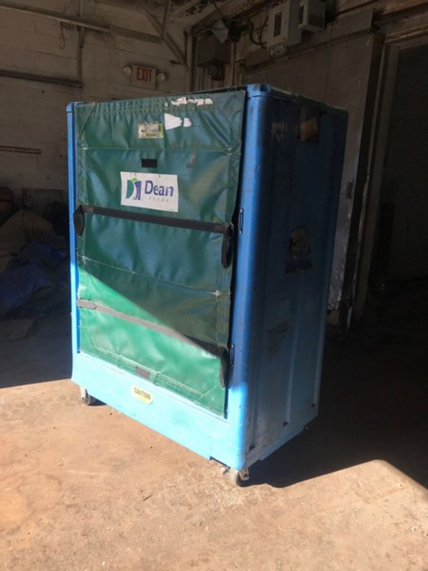 Frozen Food Transporter with Dry Ice Tray, Quantity 10 Mfg Thermosafe (Located Marietta, OH) (