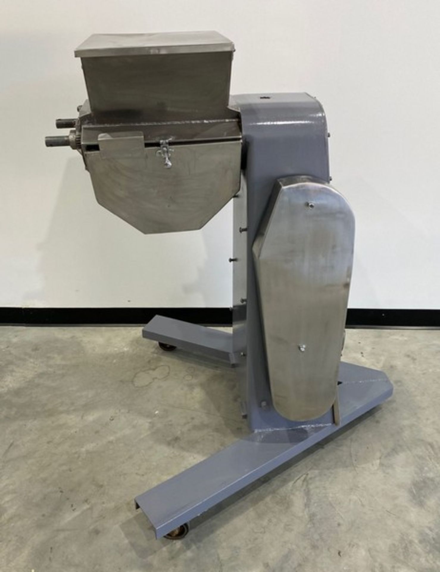 Stokes Oscillator - Model: 43-4. Comes with Discharge Chute, screen and locking arms. Driven by a