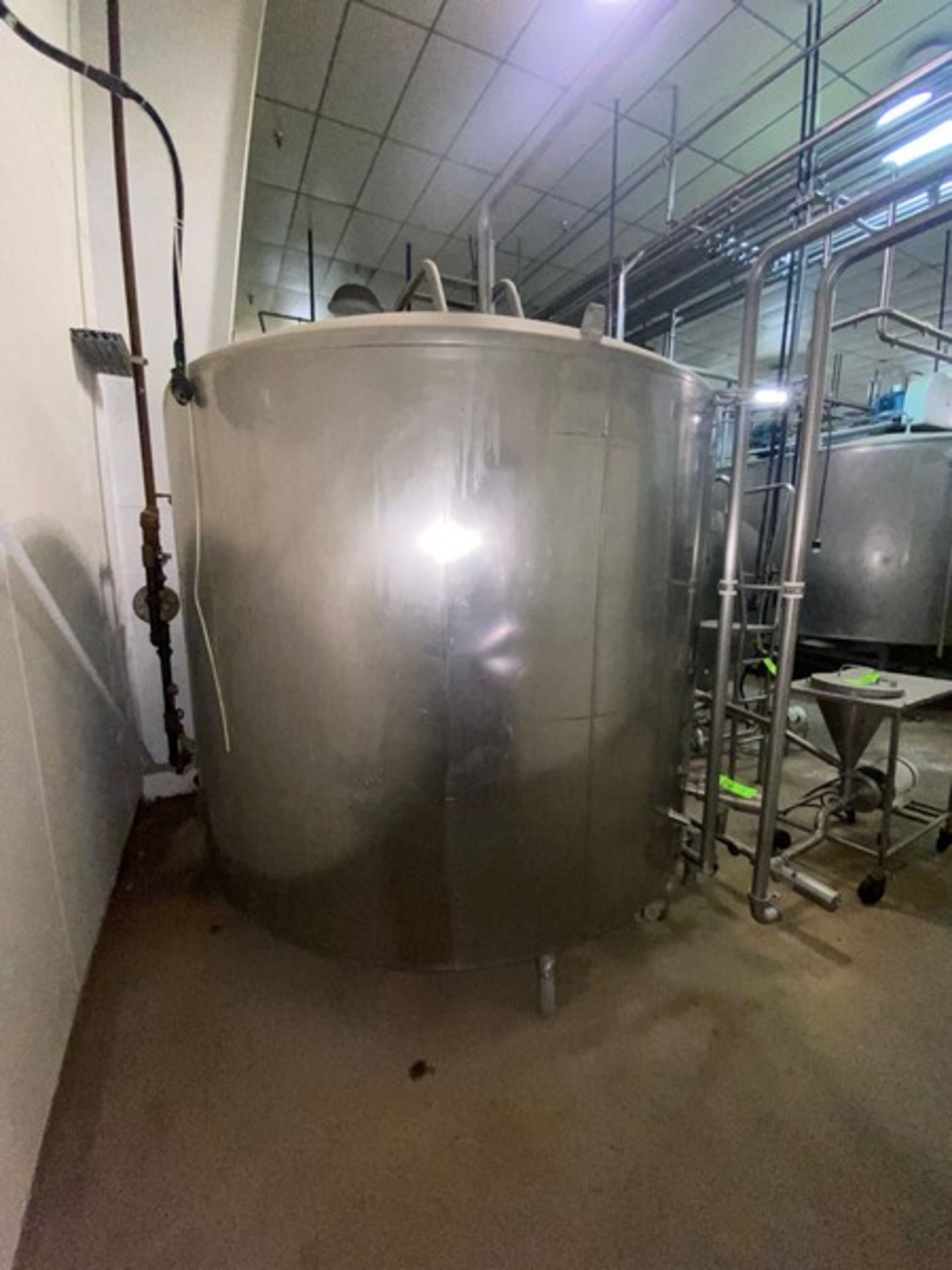 Aprox. 1,500 Gal. Vertical Jacketed Cream Tank, with CIP Spray Balls, Aprox. 60” Tall x 7 ft. - Image 3 of 10