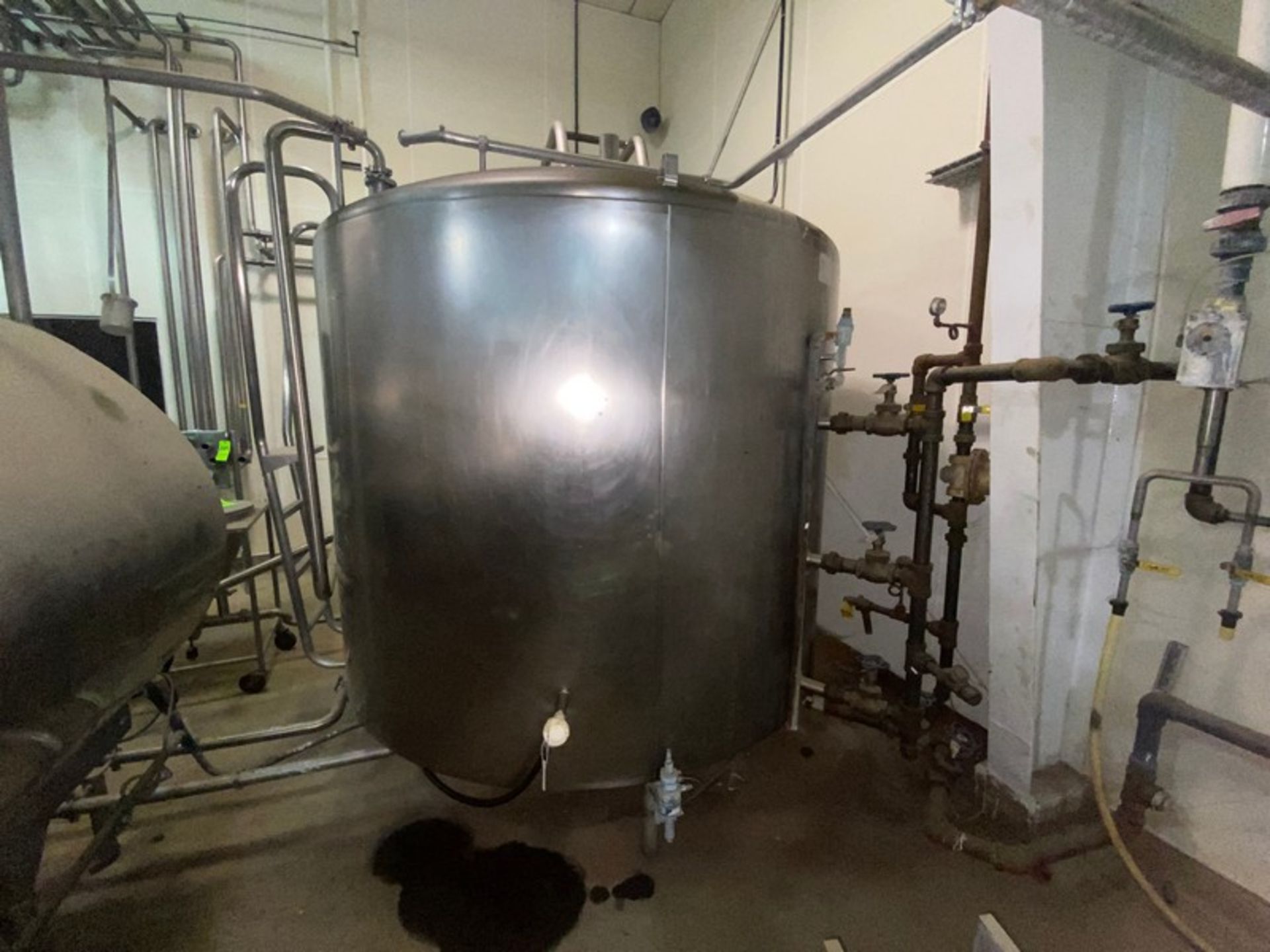 Aprox. 1,500 Gal. Vertical Jacketed Cream Tank, with CIP Spray Balls, Aprox. 60” Tall x 7 ft. - Image 4 of 10