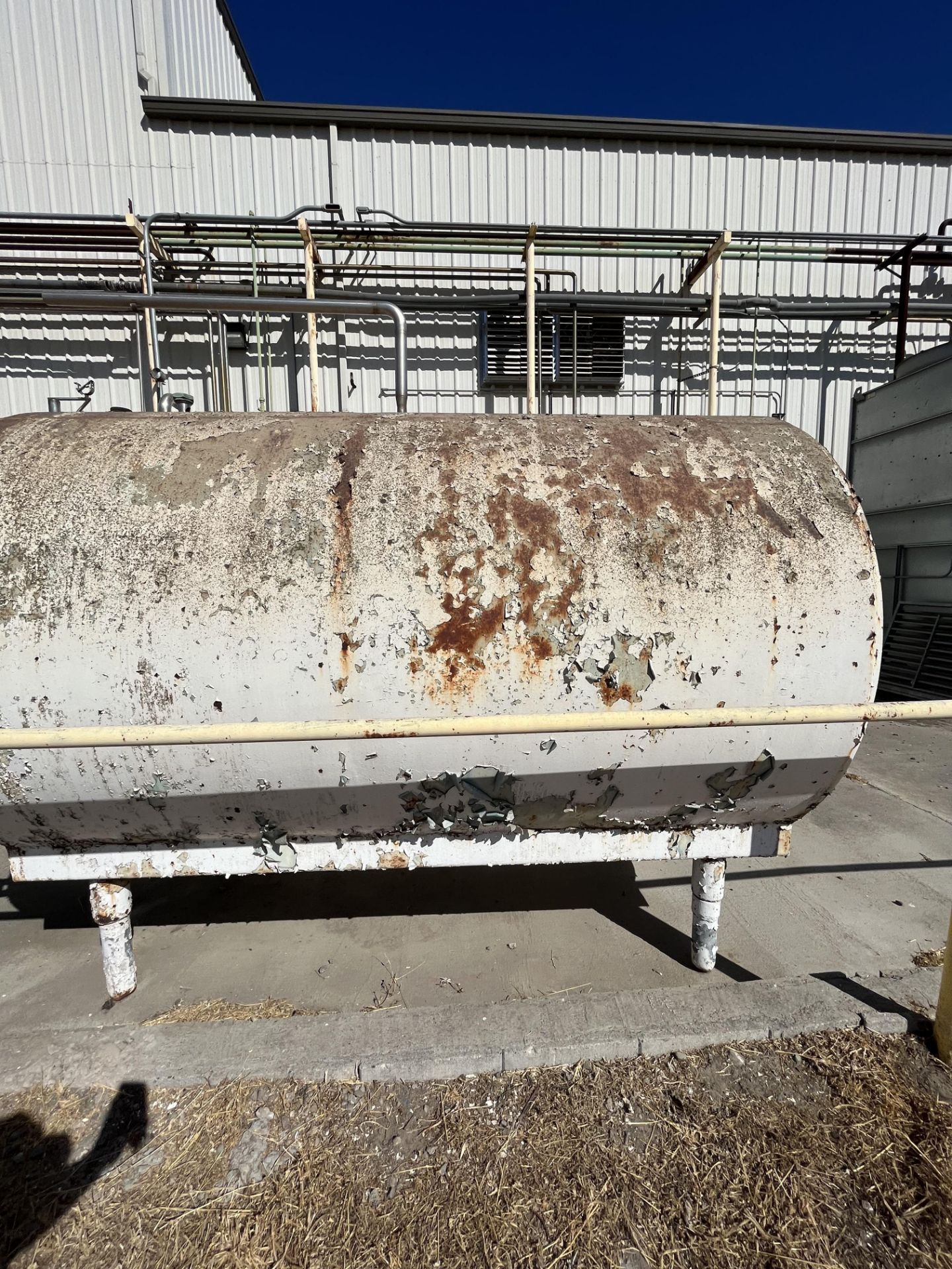 C.E. Howard 1,500 Gal. Horizontal Tank, S/N 3215 (LOCATED IN MANTECA, CA) - Bild 7 aus 7