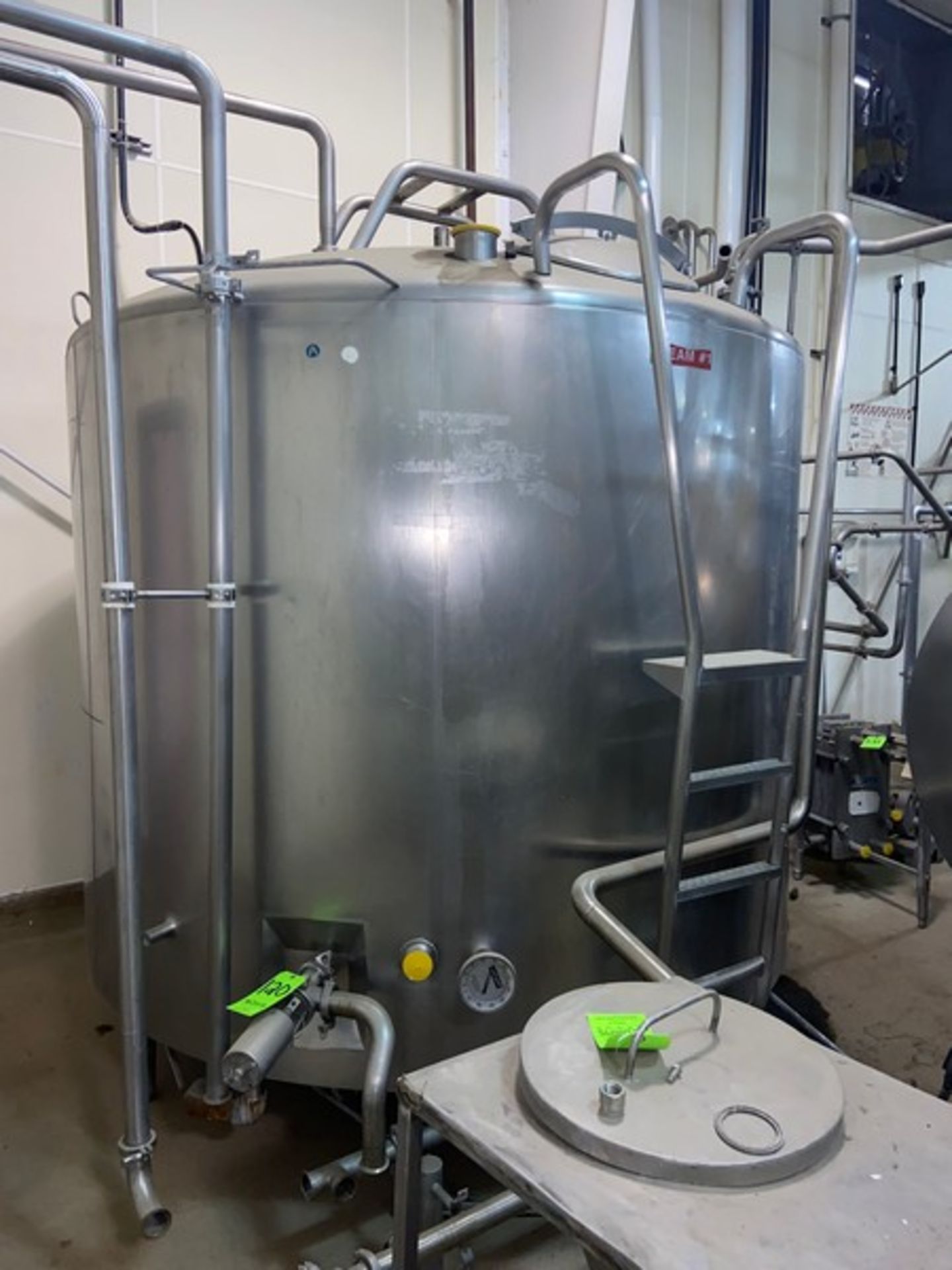 Aprox. 1,500 Gal. Vertical Jacketed Cream Tank, with CIP Spray Balls, Aprox. 60” Tall x 7 ft. - Image 2 of 10