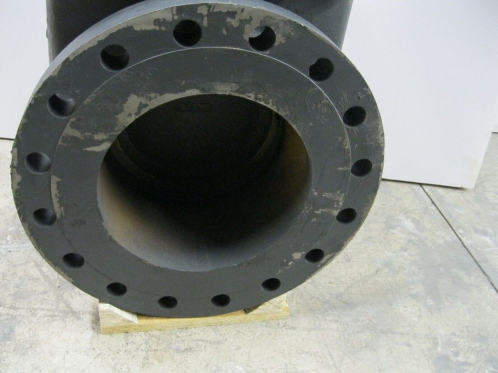 10" Flanged 300/350 PSI WWP Nibco F-697-0 Fire Main Gate Valve NEW (Loading Fee $50) (Located - Image 3 of 5