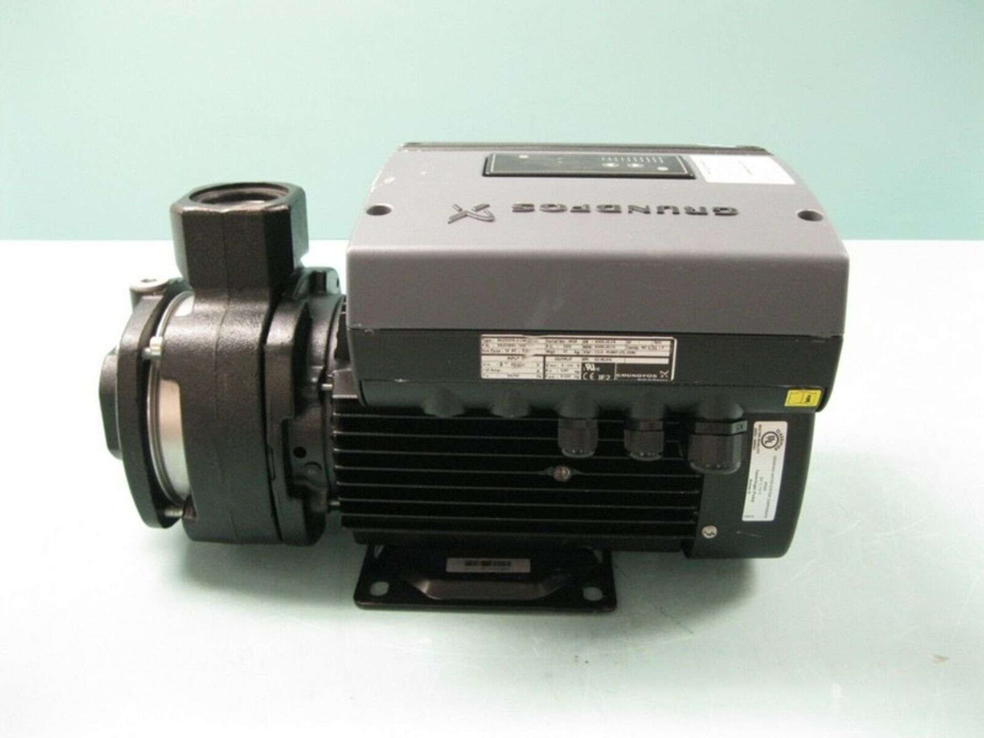 1-1/2" NPT Grundfos CME10-2 Cast Iron End Suction Pump 3 HP Motor B15 (2996) (Loading Fee $50) ( - Image 5 of 8