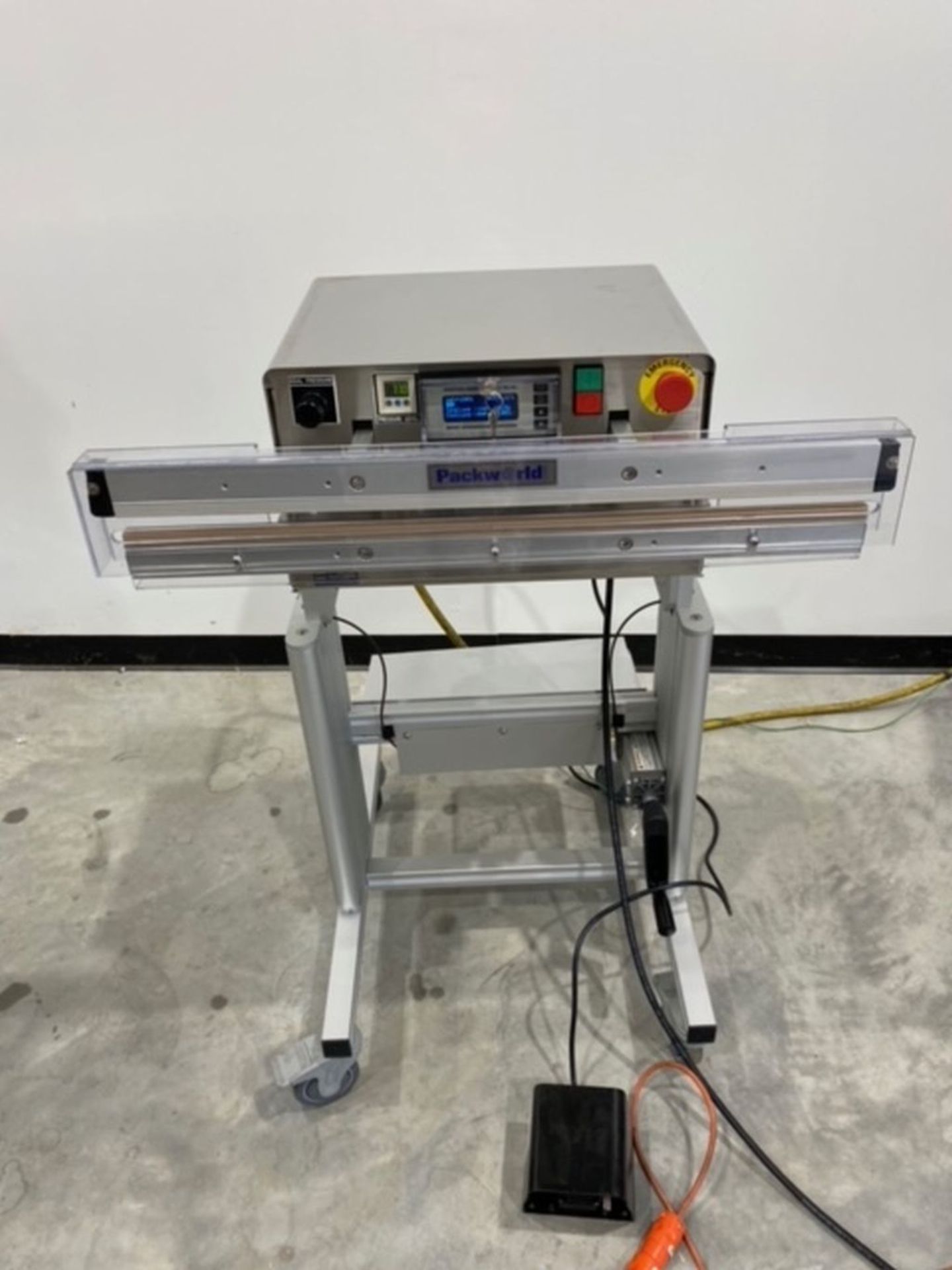 Packworld Impulse Heat Sealer. 24" Sealing bar. 120 Volts, 50/60 Hz, 1 Phase. 100 PSI Air. As