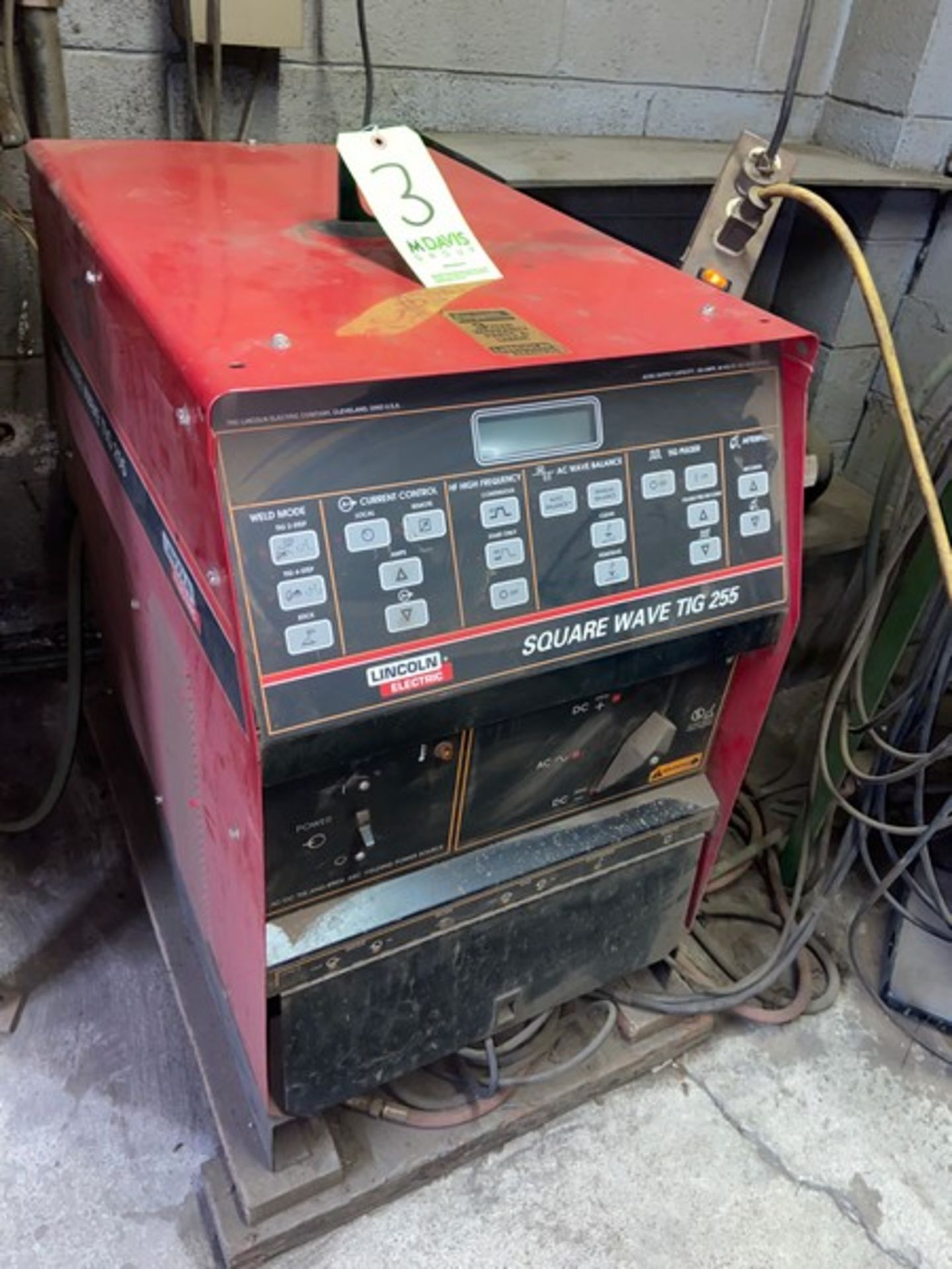 Lincoln Electric Square Wave TIG 255 Welder - Image 2 of 5
