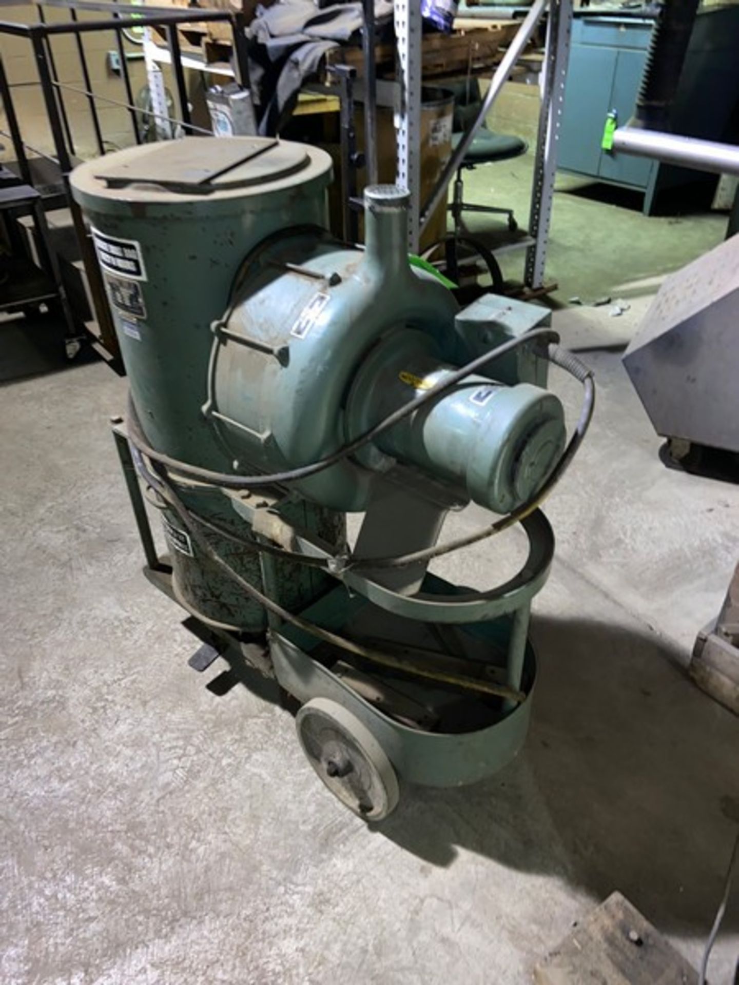Invincible Portable Dust Collector, M/N 460, S/N 48K881, 460 Volts, 3 Phase (LOCATED IN CORRY, PA) - Bild 3 aus 4