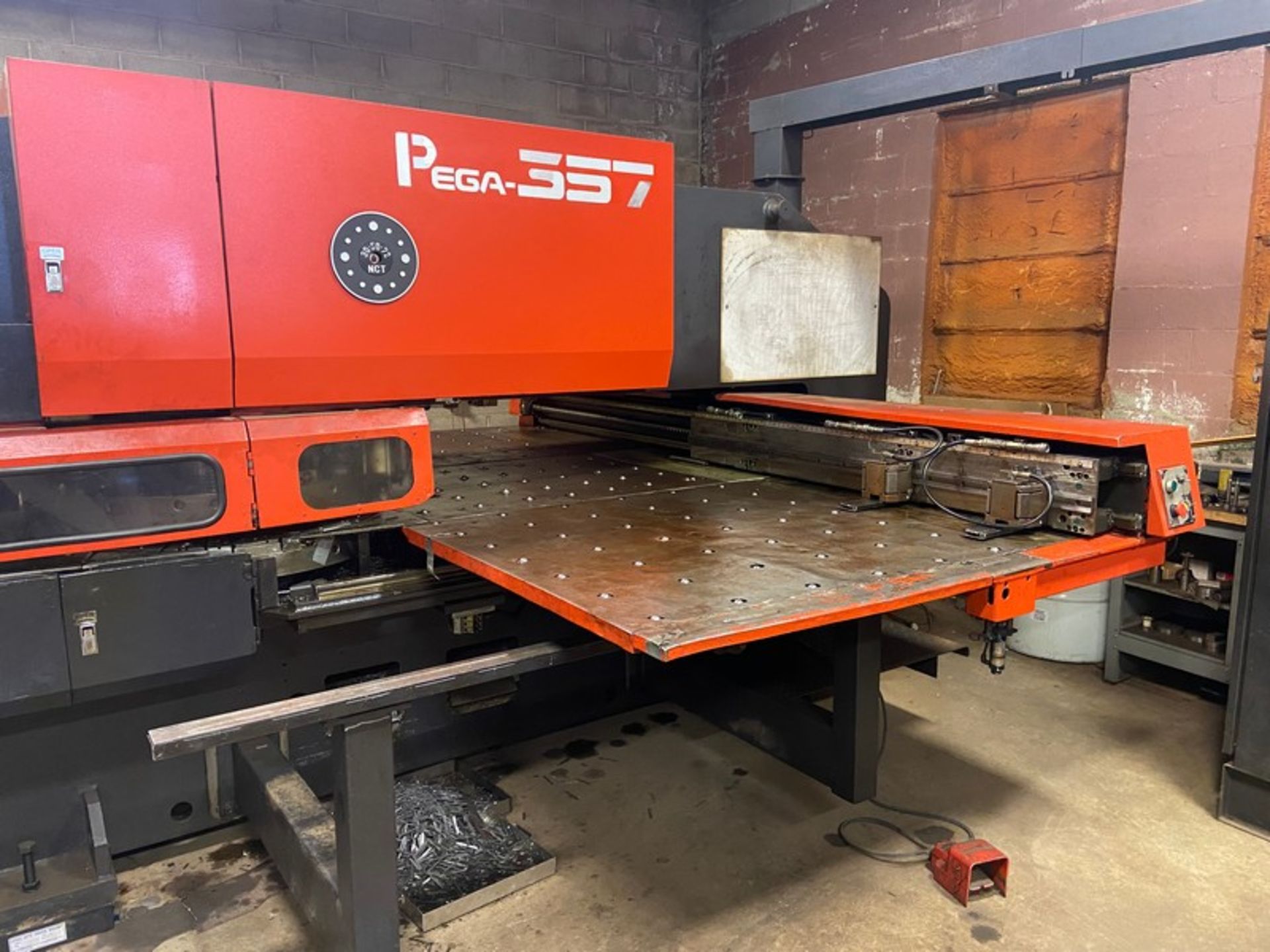 Amada Pega 357 30 Ton CNC Turret Punch, S/N AA570492, Weight 11.6, Year of Manufacture: - Image 3 of 21