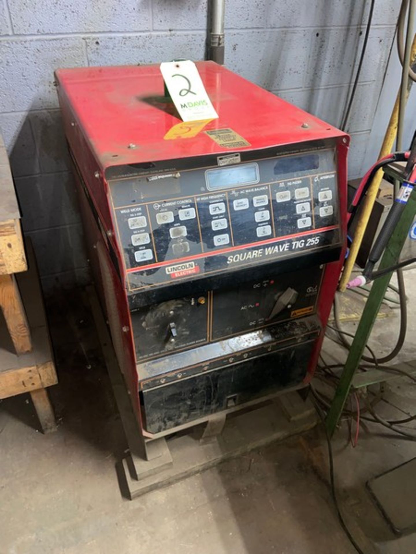 Lincoln Electric Square Wave TIG 255 Welder