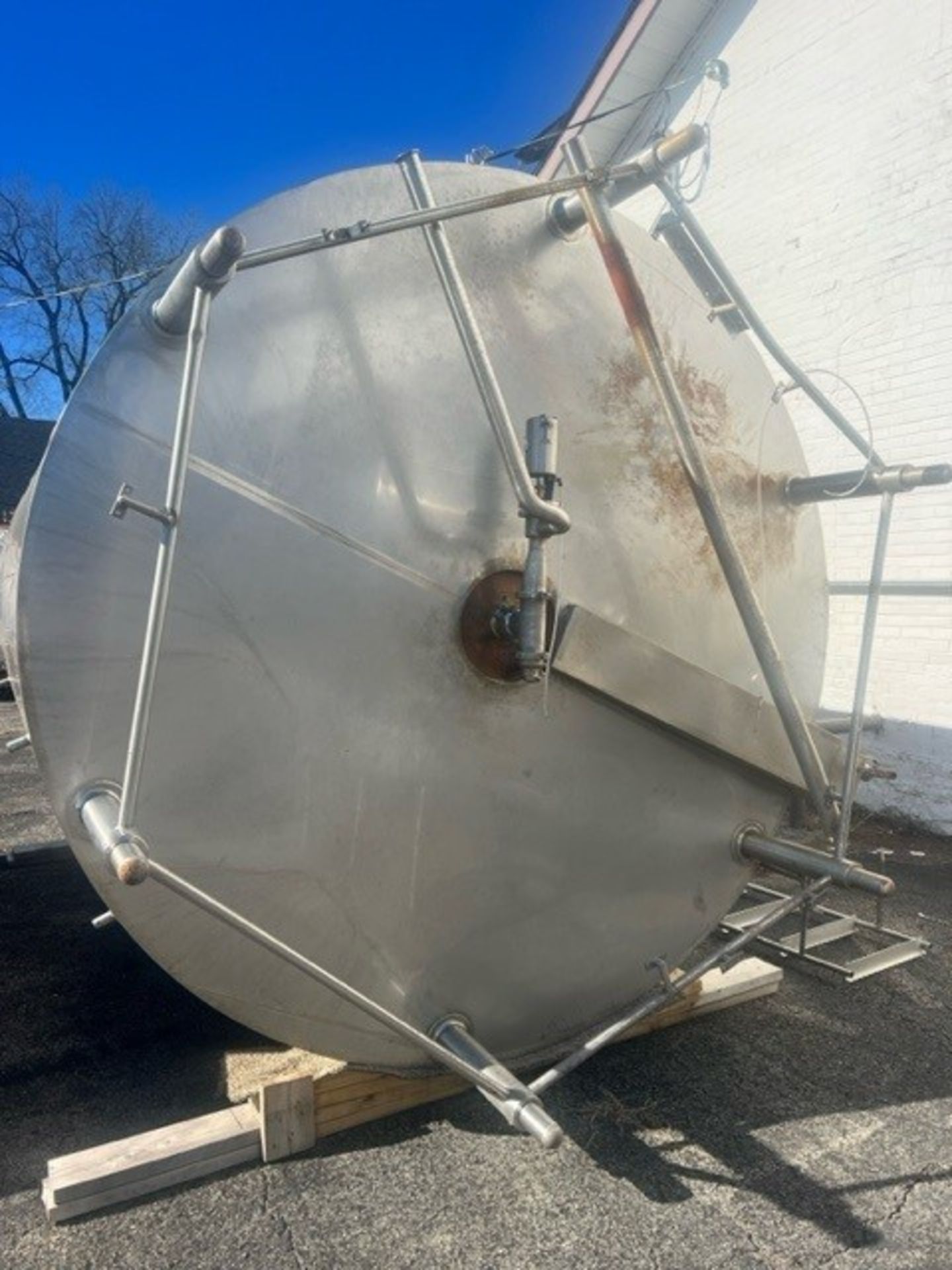 Cherry Burrell 4,000 Gal Jacketed Vertical Aseptic Tank, S/N E-285-92 with 2.5 inch Outlet, Top - Image 5 of 7