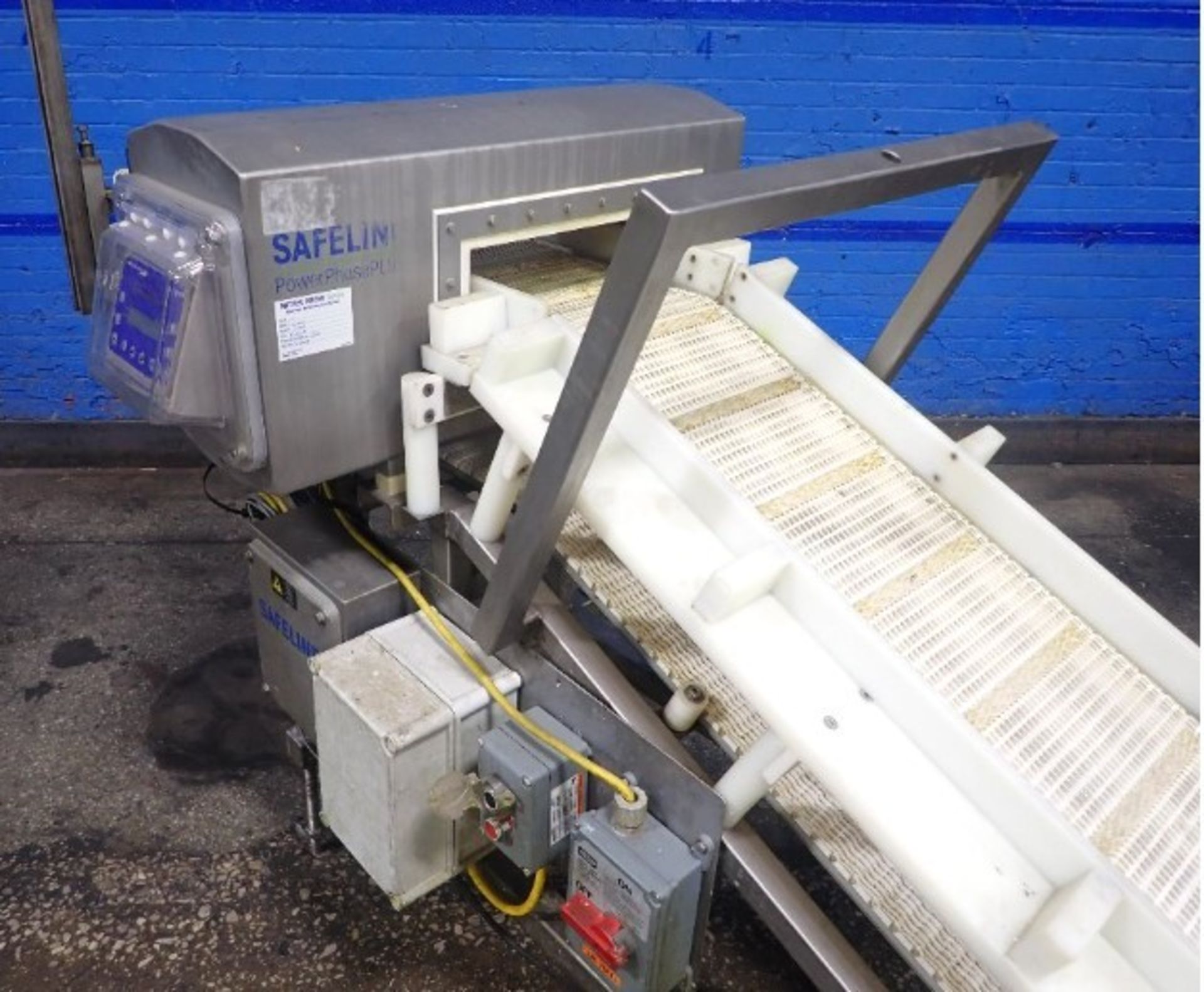 Safeline Mettler Toledo Metal Detector Incline Cleated Belt Unit - Just Recently Removed From - Image 9 of 12