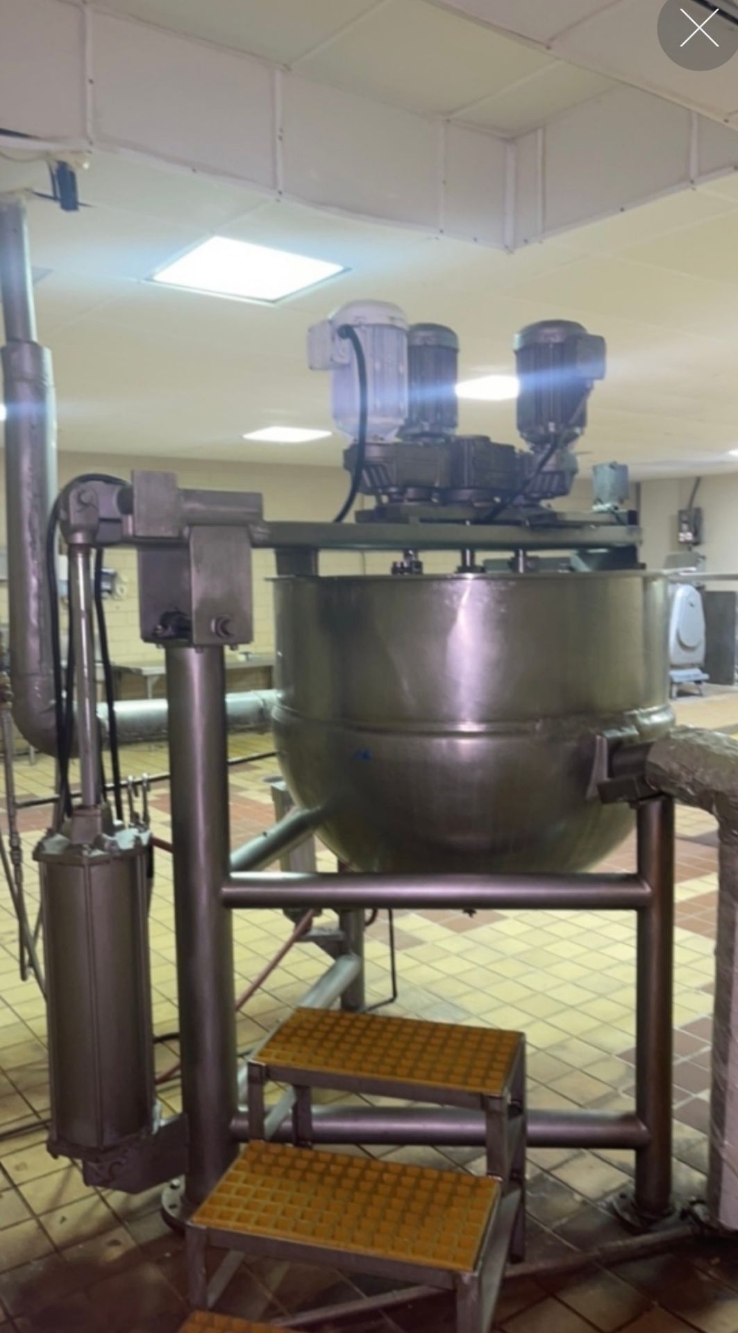 Groen 250 Gal. S/S Triple Motion Jacketed Automatic Tilt Kettle Model DN/TA-180, S/N 116737,