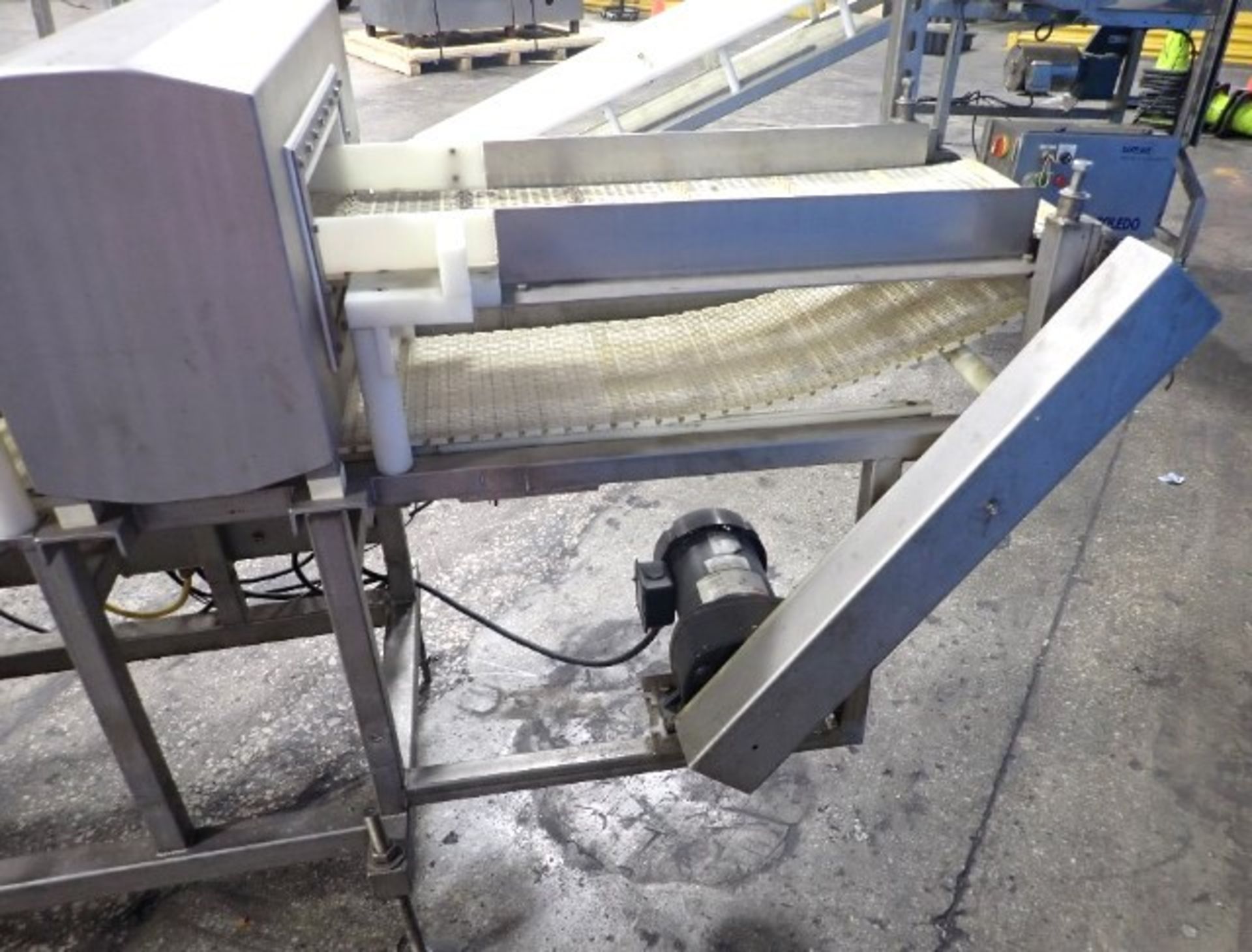 Safeline Mettler Toledo Metal Detector Incline Cleated Belt Unit - Just Recently Removed From - Image 2 of 12