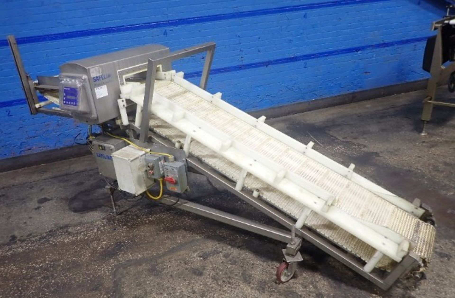 Safeline Mettler Toledo Metal Detector Incline Cleated Belt Unit - Just Recently Removed From