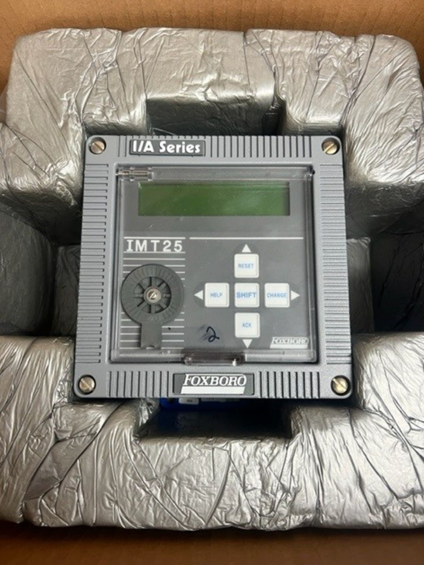 Foxboro IMT25 Magnetic Flow Transmitter, Model IMT25-SEATB10M-ABG, New Open Box (Load Fee $50) ( - Image 4 of 4