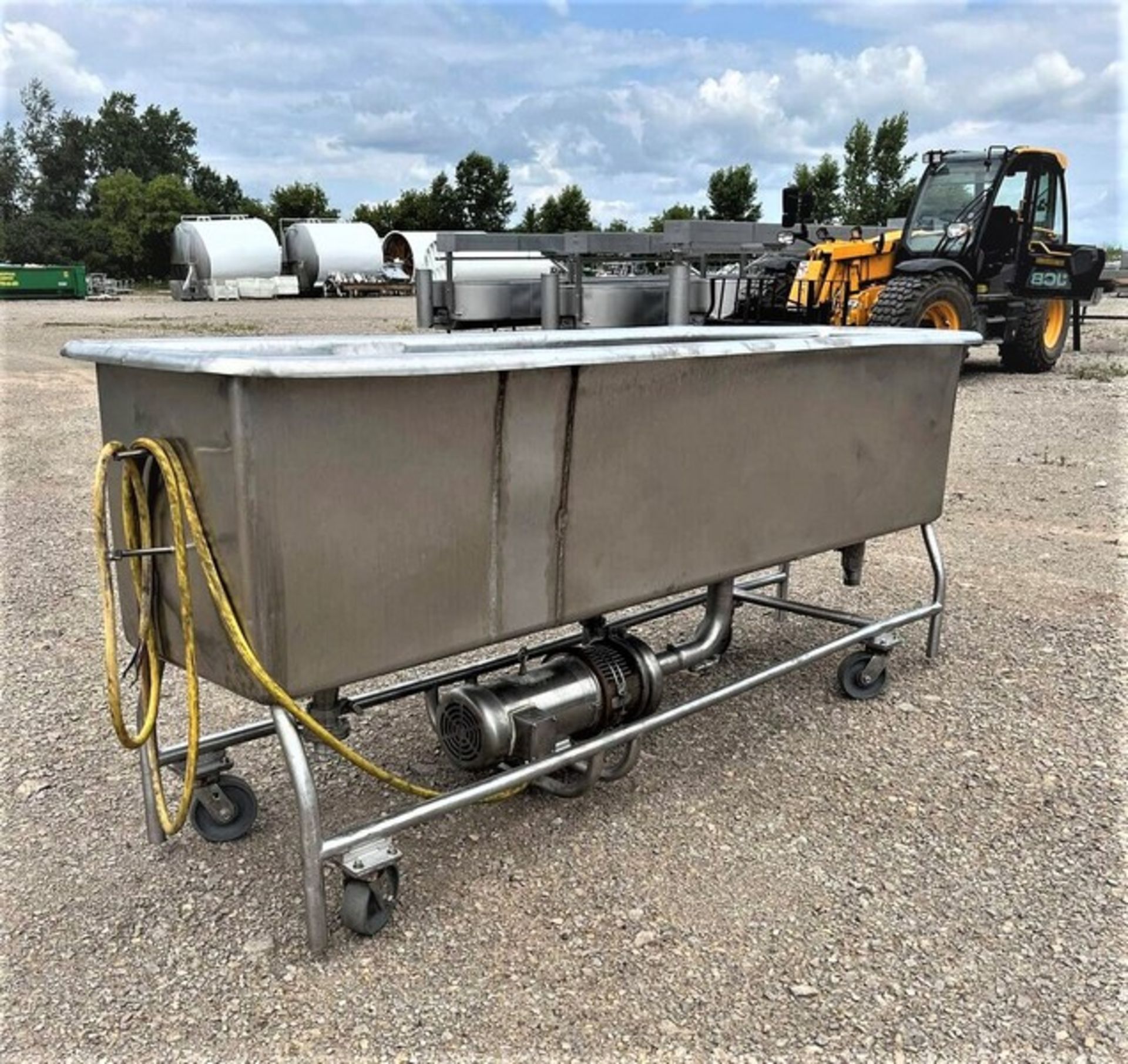 Portable Cop Tank All S/S 8 ft. COP Tank, Aprox. 213 Gal., Dual Bottom Spray Tubes with ...