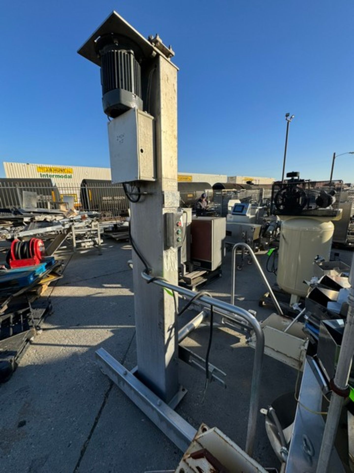 S/S Column Lift (LOCATED IN COLTON, CA) - Image 2 of 4