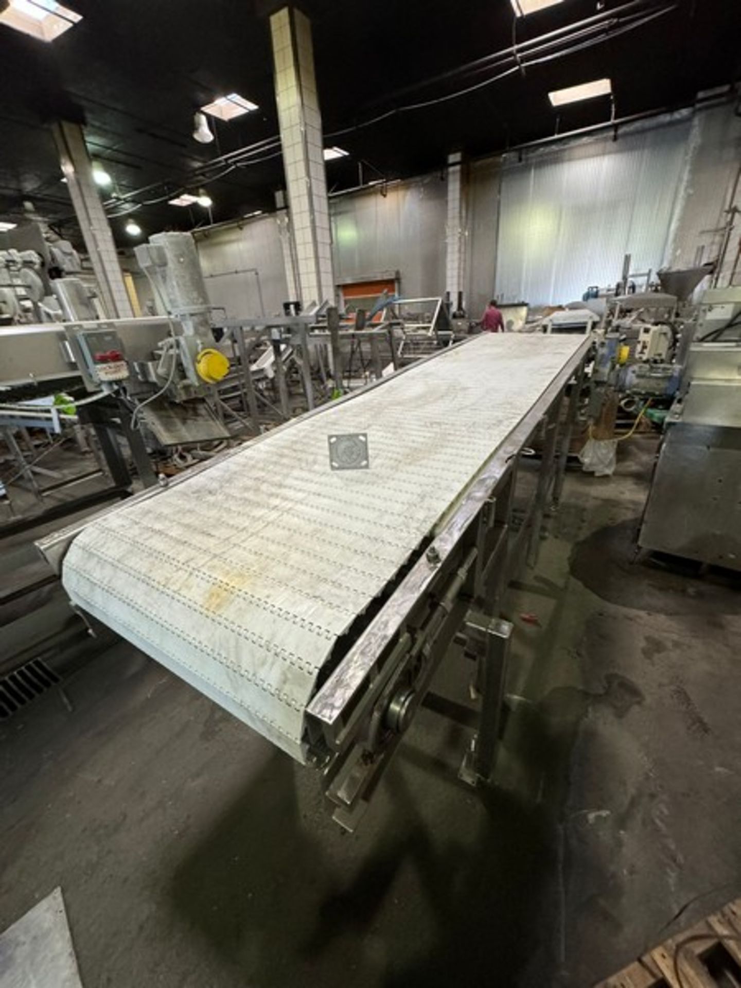 STRAIGHT SECTION CONVEYOR WITH DRIVE 30 IN W BELT - Image 9 of 12