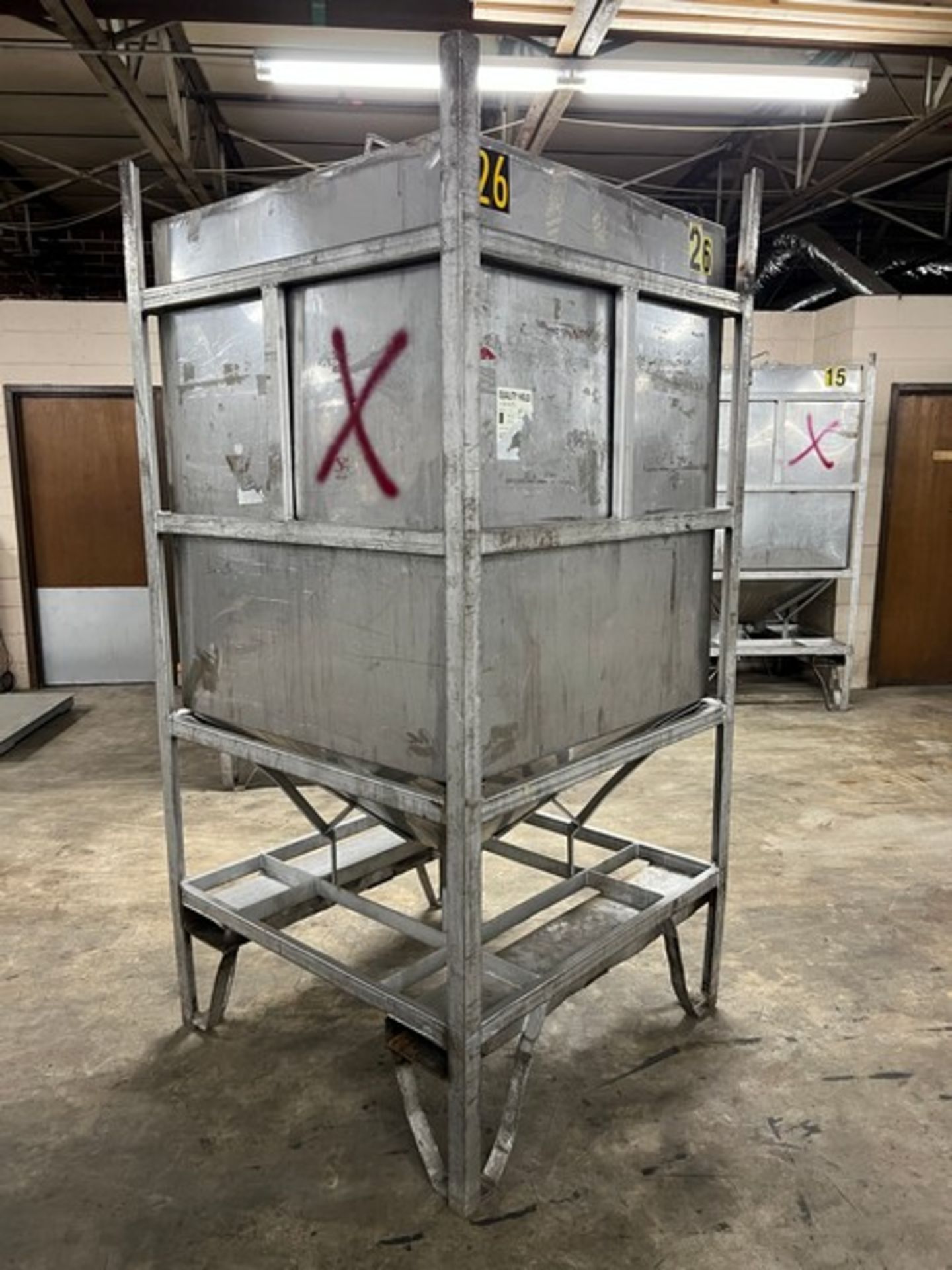 Aprox. 300 Gal. S/S Holding Tank (RIGGING, LOADING, & SITE MANAGEMENT FEE: $50.00 USD) (LOCATED IN - Image 3 of 7