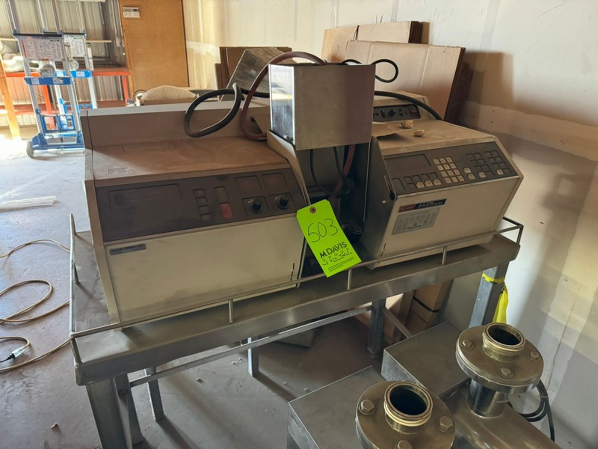 Varian AA-275 Series Atomic Absorption Spectrometer, Includes S/S Table (RIGGING, LOADING, & SITE MA