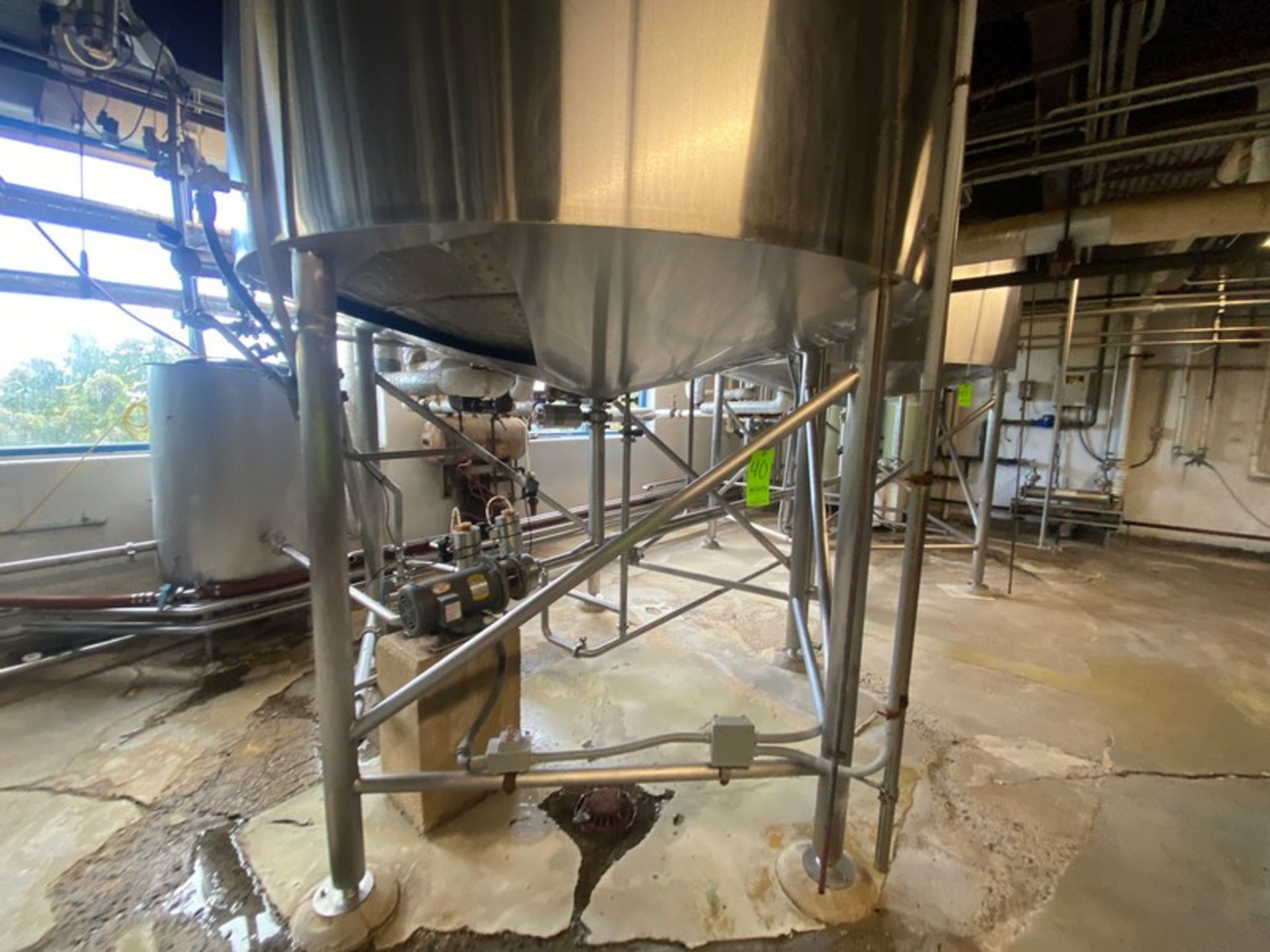 50 BBL (2,200 GAL.) S/S Brew Kettle, with S/S Top Mounted Hinge Man-Door, Mounted on S/S Legs & Fram - Image 5 of 6