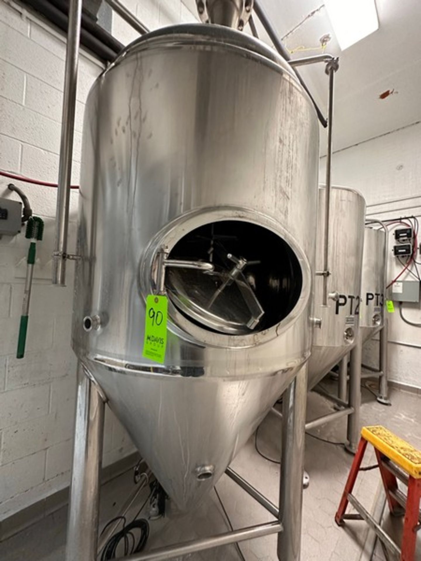 300 gallon 304 Stainless Steel Cone Bottom Fermenter. Manufactured by Apex Brewing Supply. Built - Image 2 of 9