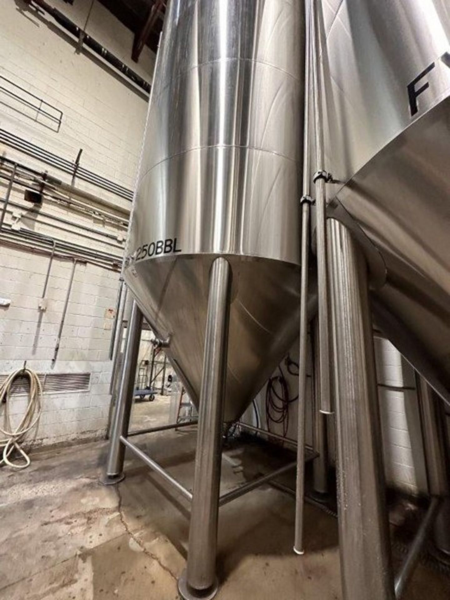 250 BBL (10178 Gallon) Vertical Cone Bottom 304 Stainless Steel Jacketed Vessel. Manufactured by JV - Image 2 of 8
