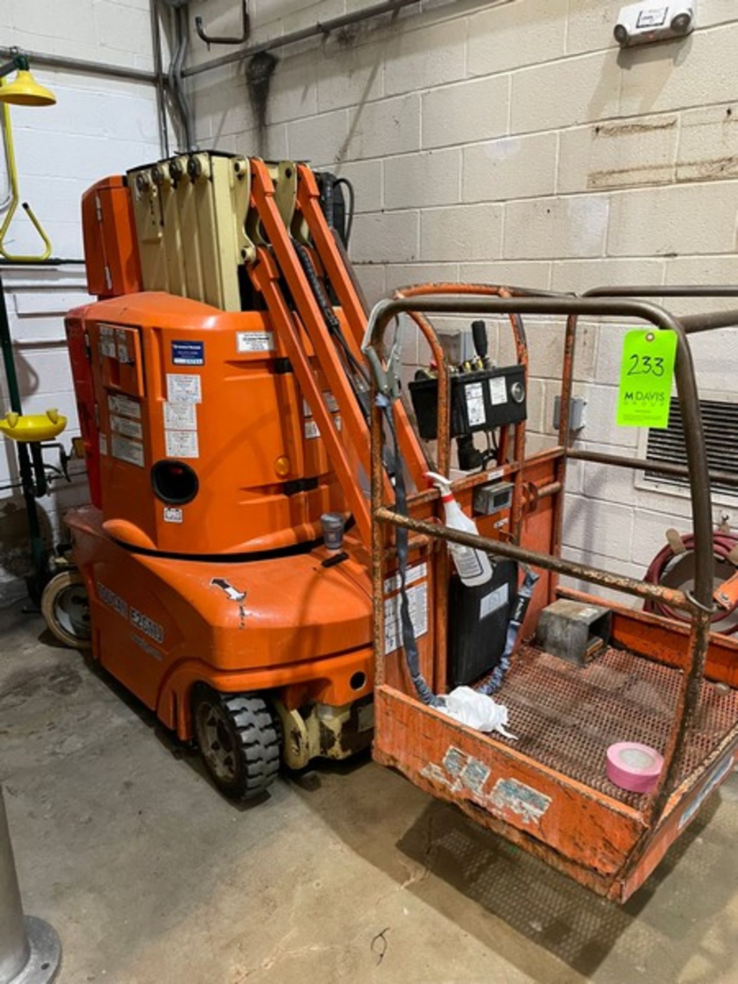 JLG Toucan E26MJ Manlift (LOCATED IN FREDERICK, MD)