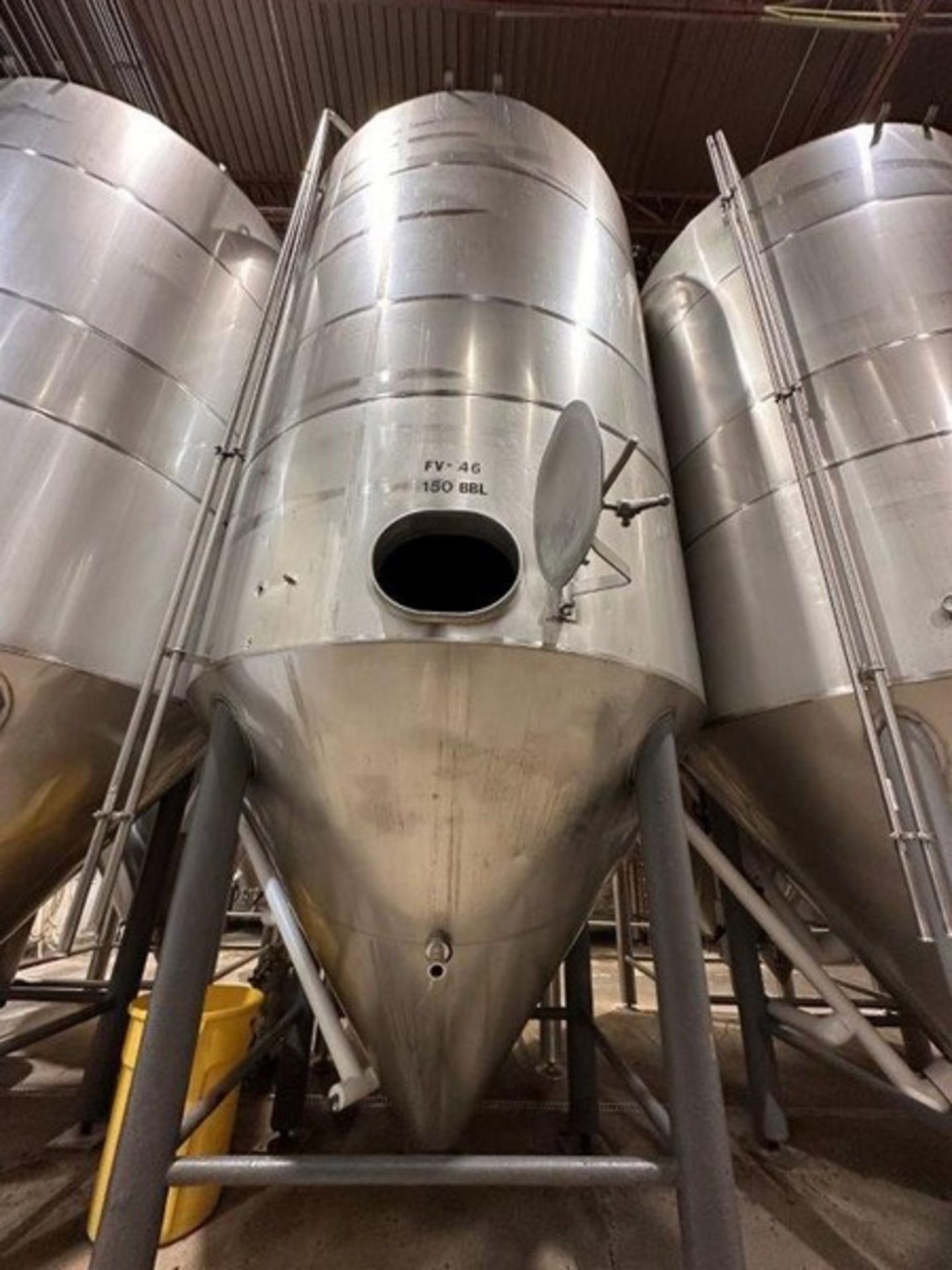 150 BBL (4650 Gallon) Vertical Cone Bottom 304 Stainless Steel Jacketed Vessel. Manufactured by San - Image 3 of 9