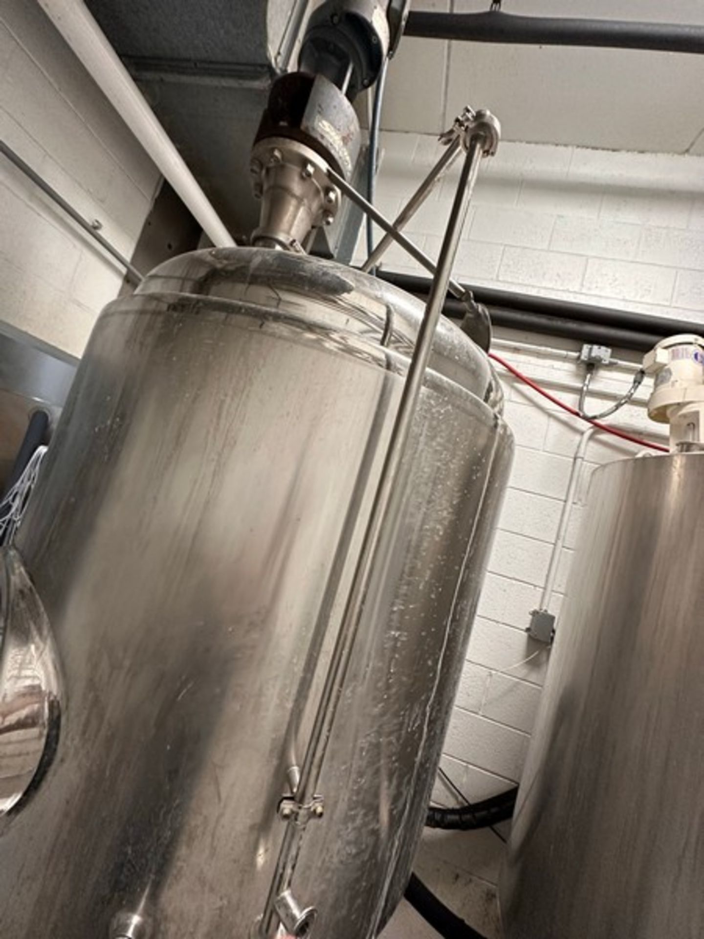 300 gallon 304 Stainless Steel Cone Bottom Fermenter. Manufactured by Apex Brewing Supply. Built - Image 4 of 9