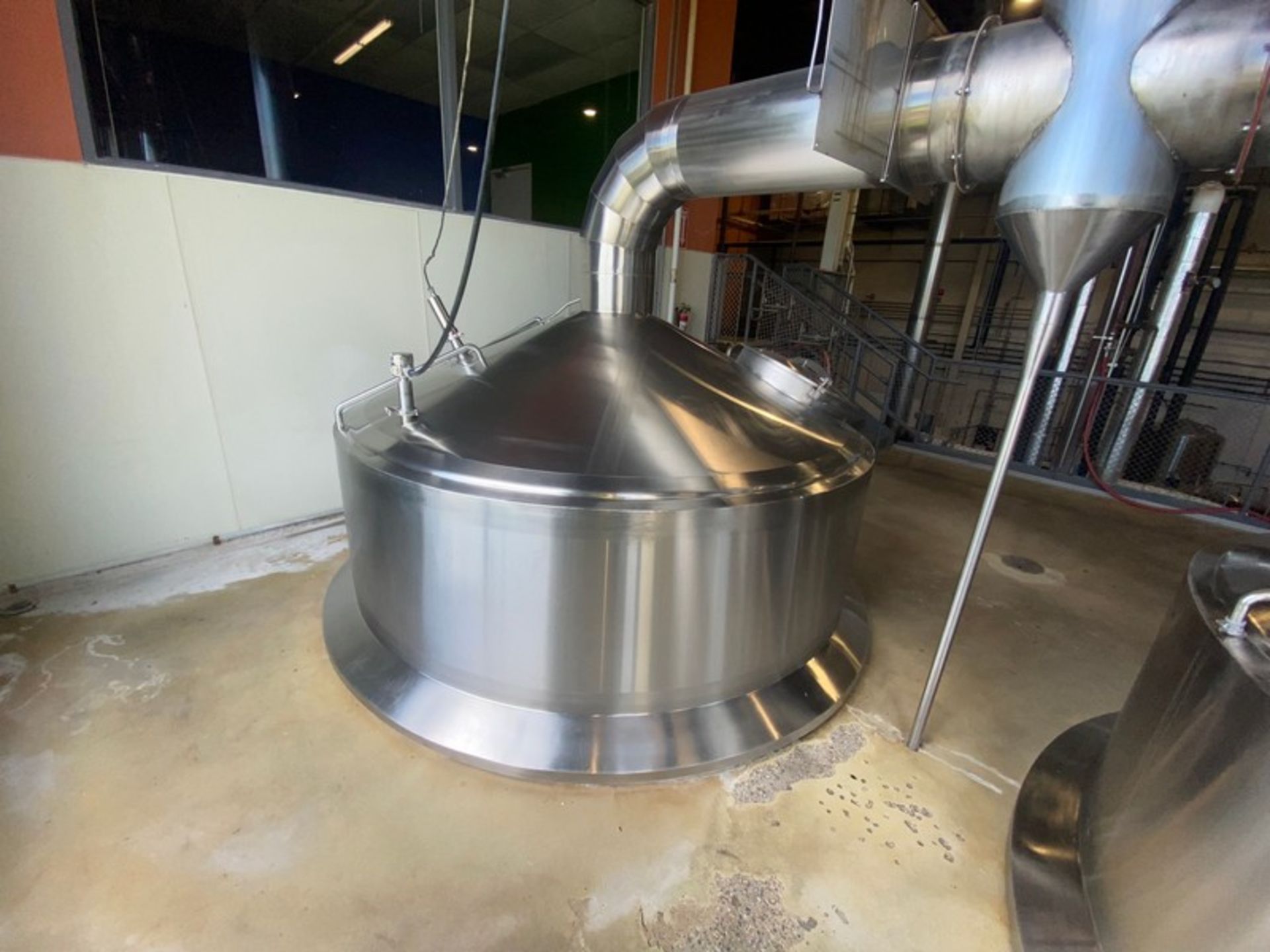 50 BBL (2,200 GAL.) S/S Brew Kettle, with S/S Top Mounted Hinge Man-Door, Mounted on S/S Legs & Fram - Bild 3 aus 6