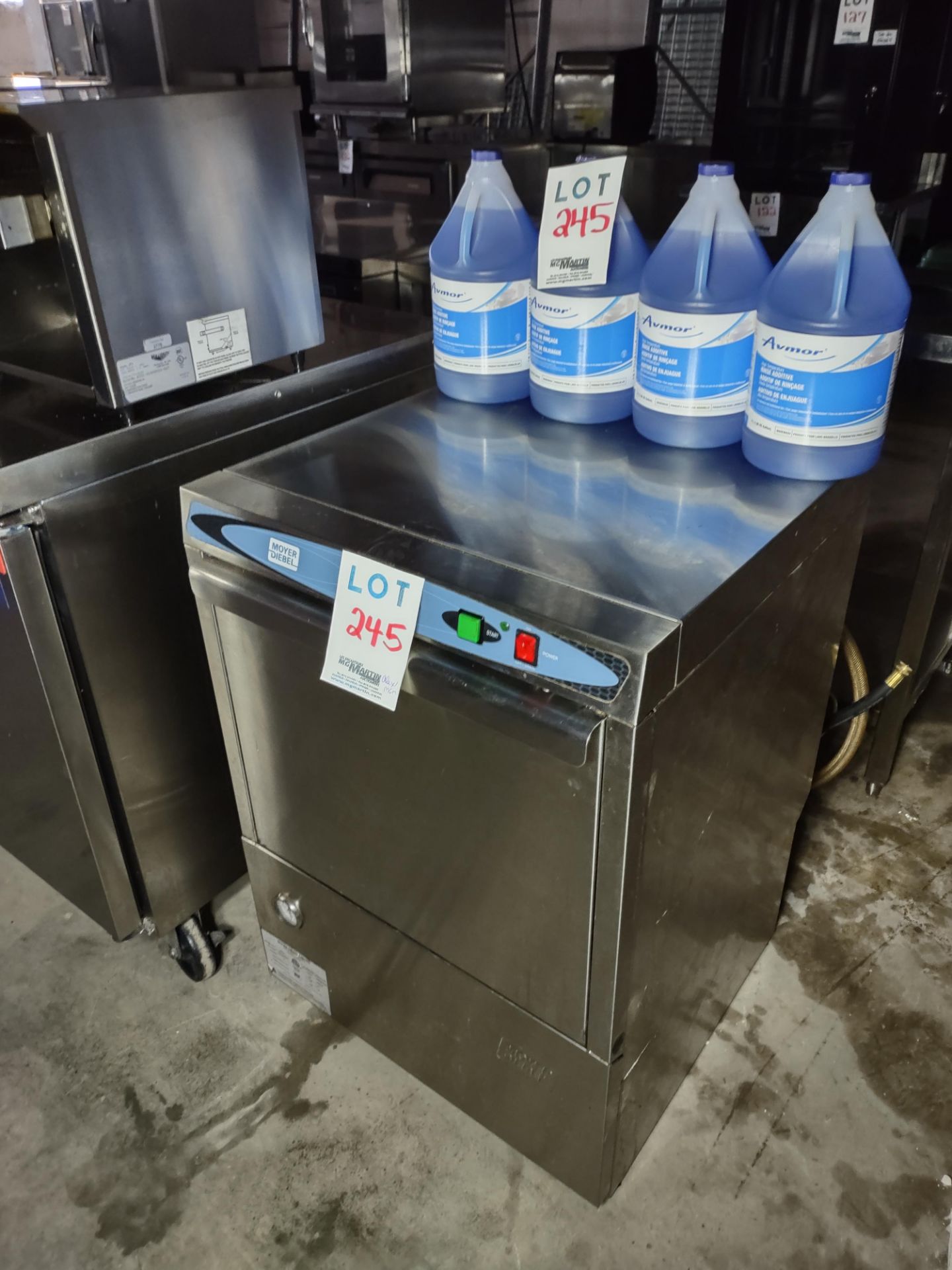 MOYER DIEBEL under counter commercial dishwasher, Mod: 201HT approx. 24"w x 24"d x 34"h comes - Image 2 of 4