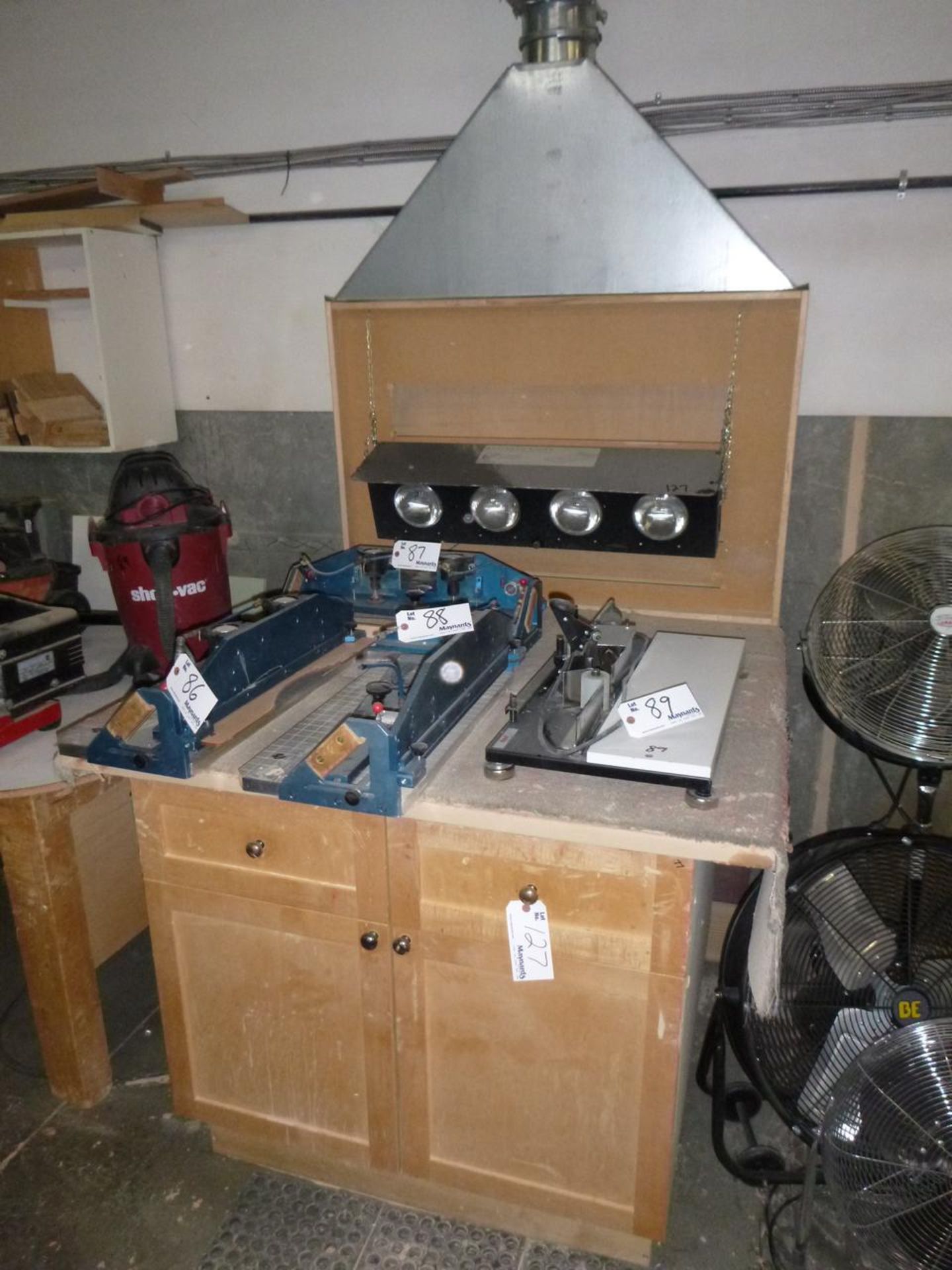 Sanding station